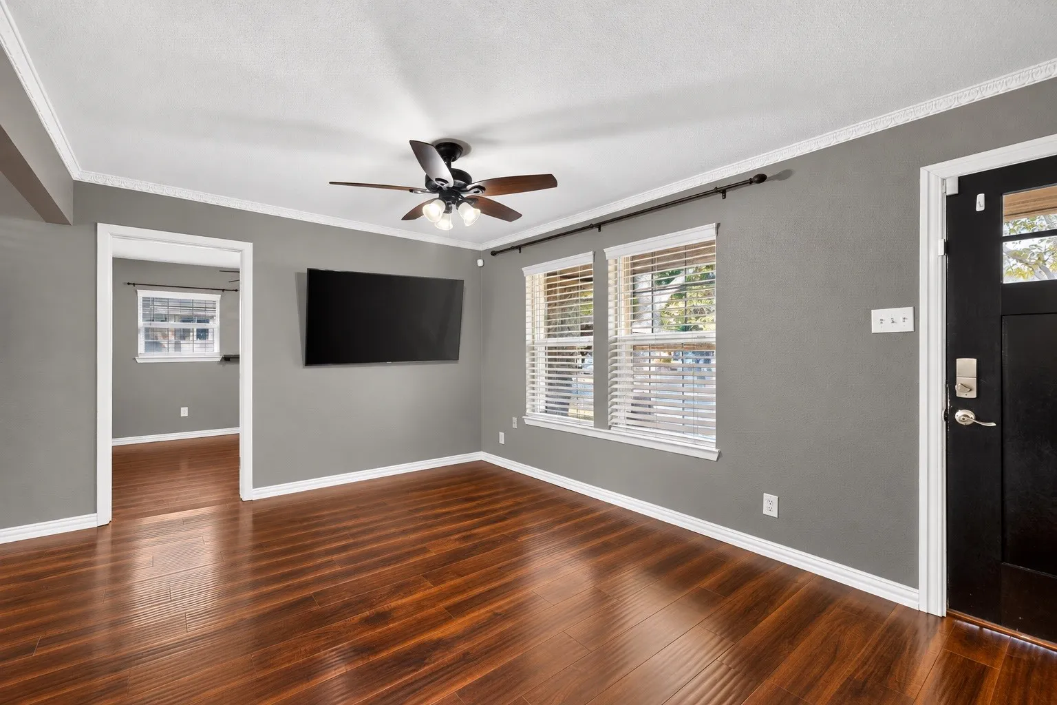 Single Family Residence For Sale in Dallas County , 2822 Materhorn Drive, Dallas, Texas 75228, 3 Bedroom, 2 Bathroom, Garage spaces, 1,458 Sqft, built in 1954, mls#21396487, Real Estate Agent in Dallas, Homes For Sale in Dallas county, Homes For Sale in Dallas, Realtor in Dallas Texas, Real Estate Brokerage Independent Realty Texas, Luminita Cordes Realtor