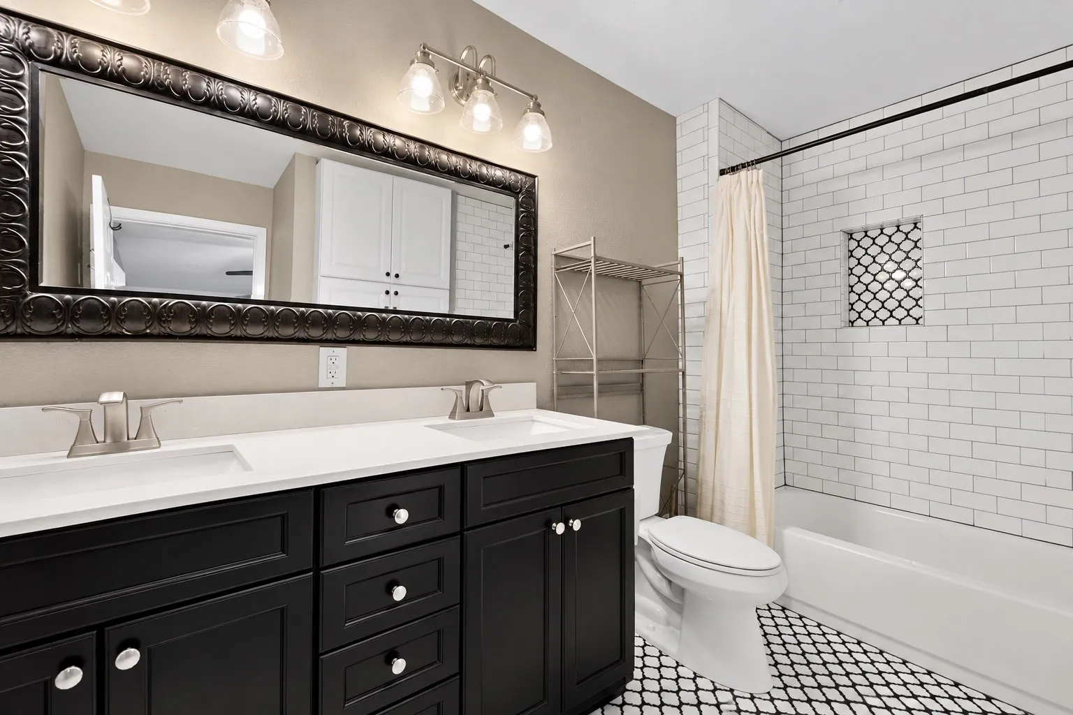 Single Family Residence For Sale in Dallas County , 2822 Materhorn Drive, Dallas, Texas 75228, 3 Bedroom, 2 Bathroom, Garage spaces, 1,458 Sqft, built in 1954, mls#21396487, Real Estate Agent in Dallas, Homes For Sale in Dallas county, Homes For Sale in Dallas, Realtor in Dallas Texas, Real Estate Brokerage Independent Realty Texas, Luminita Cordes Realtor