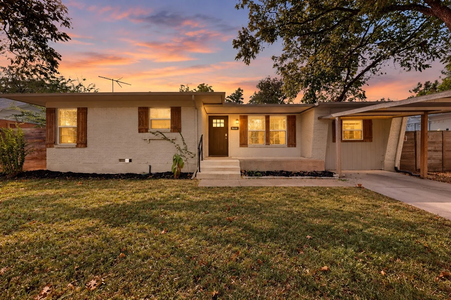 Single Family Residence For Sale