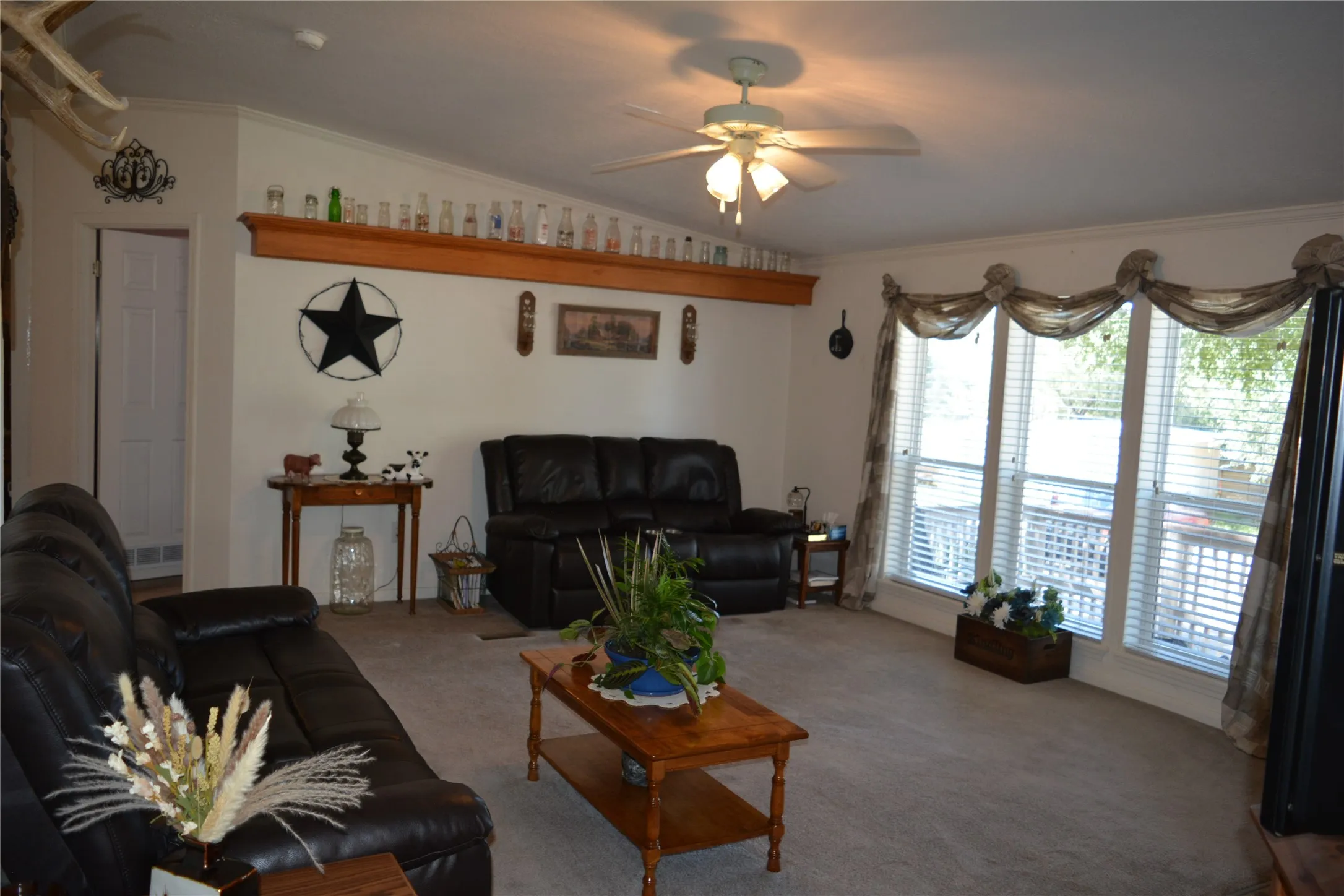 Manufactured Home For Sale in Bosque County , 298 County Road 1700, Clifton, Texas 76634, 3 Bedroom, 2 Bathroom, 3 Garage spaces, 2,048 Sqft, built in 2004, mls#21409150, Real Estate Agent in Clifton, Homes For Sale in Bosque county, Homes For Sale in Clifton, Realtor in Clifton Texas, Real Estate Brokerage Independent Realty Texas, Luminita Cordes Realtor