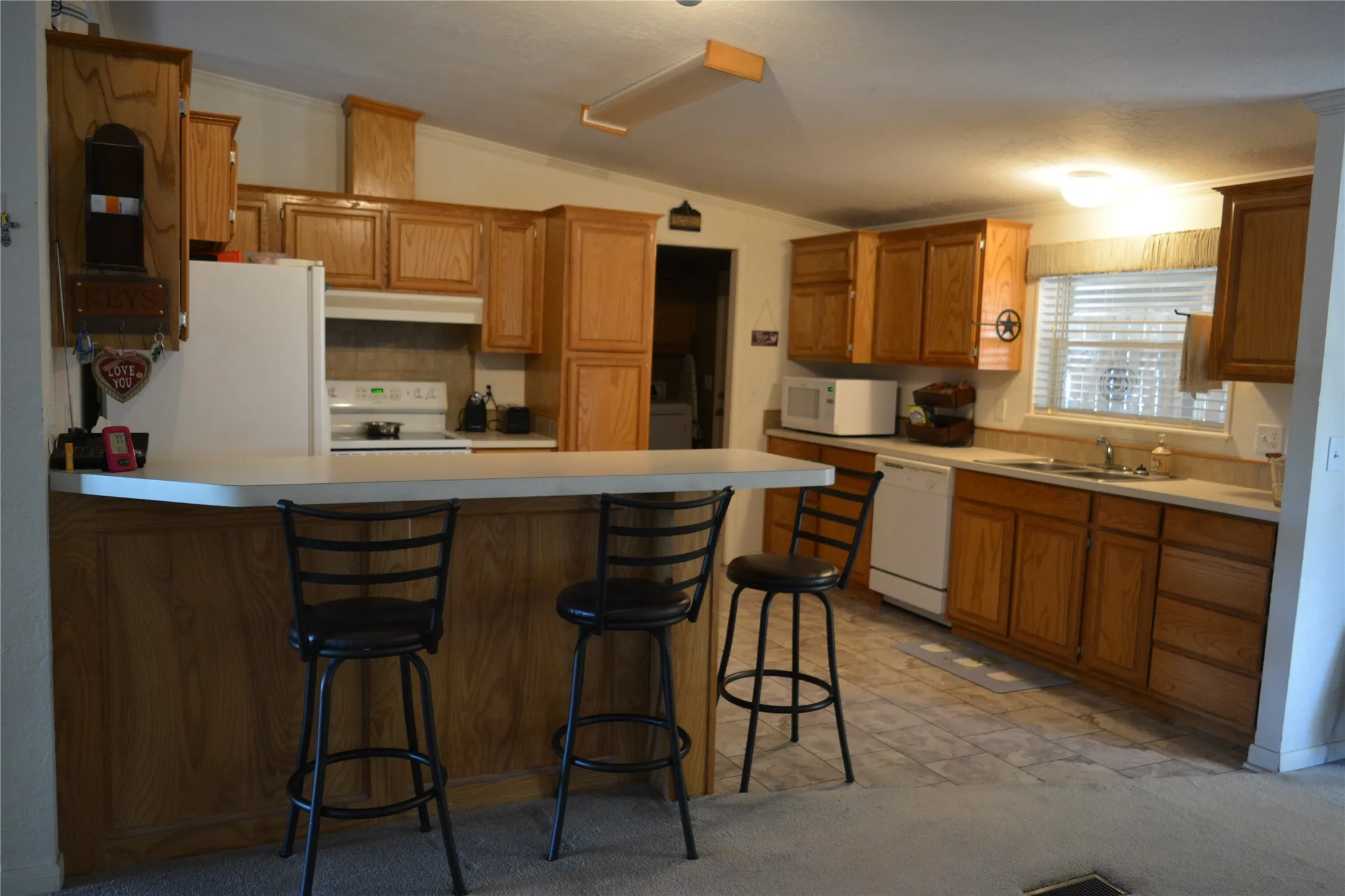 Manufactured Home For Sale in Bosque County , 298 County Road 1700, Clifton, Texas 76634, 3 Bedroom, 2 Bathroom, 3 Garage spaces, 2,048 Sqft, built in 2004, mls#21409150, Real Estate Agent in Clifton, Homes For Sale in Bosque county, Homes For Sale in Clifton, Realtor in Clifton Texas, Real Estate Brokerage Independent Realty Texas, Luminita Cordes Realtor