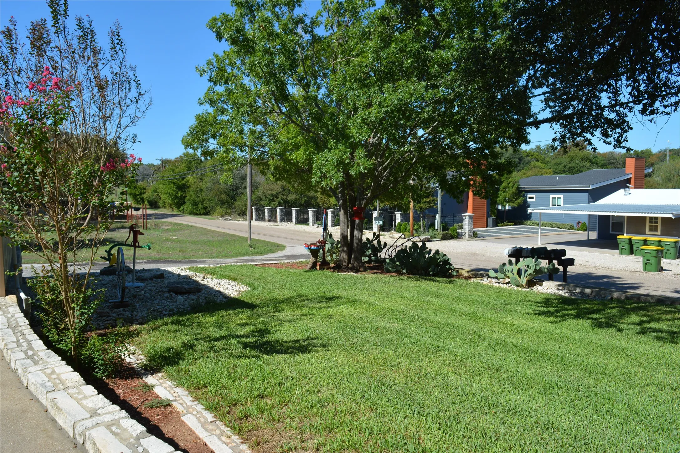 Manufactured Home For Sale in Bosque County , 298 County Road 1700, Clifton, Texas 76634, 3 Bedroom, 2 Bathroom, 3 Garage spaces, 2,048 Sqft, built in 2004, mls#21409150, Real Estate Agent in Clifton, Homes For Sale in Bosque county, Homes For Sale in Clifton, Realtor in Clifton Texas, Real Estate Brokerage Independent Realty Texas, Luminita Cordes Realtor
