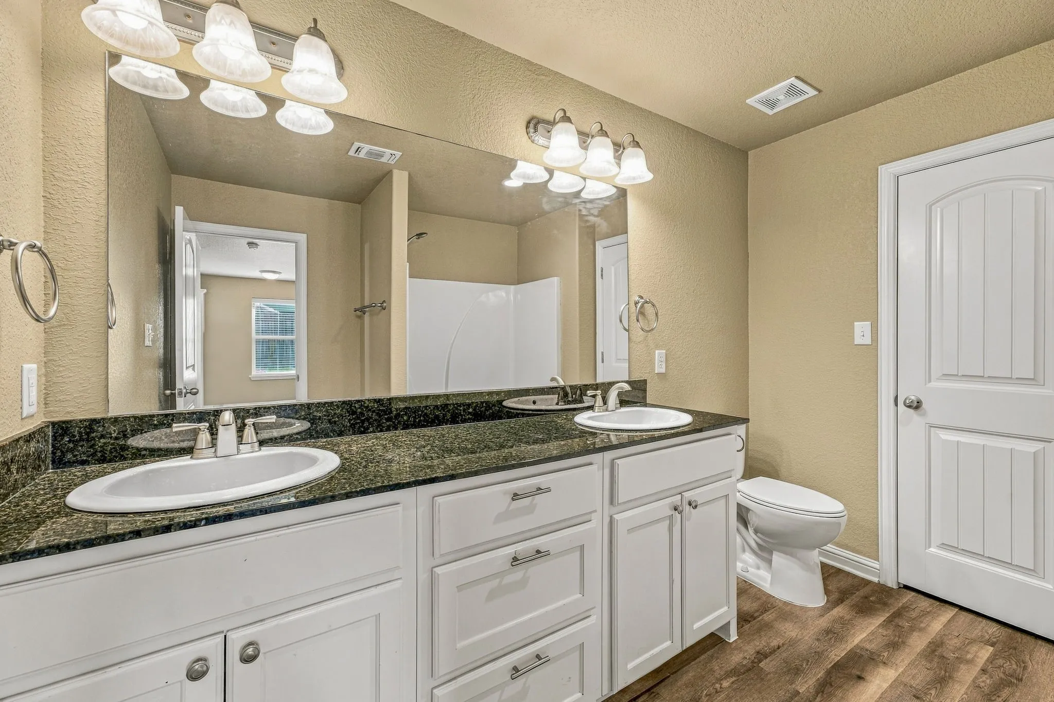 Duplex For Sale in Hood County , 903 Dart Court, Granbury, Texas 76049, 6 Bedroom, 4 Bathroom, 2 Garage spaces, 0 Sqft, built in 2017, mls#21403239, Real Estate Agent in Granbury, Homes For Sale in Hood county, Homes For Sale in Granbury, Realtor in Granbury Texas, Real Estate Brokerage Independent Realty Texas, Luminita Cordes Realtor