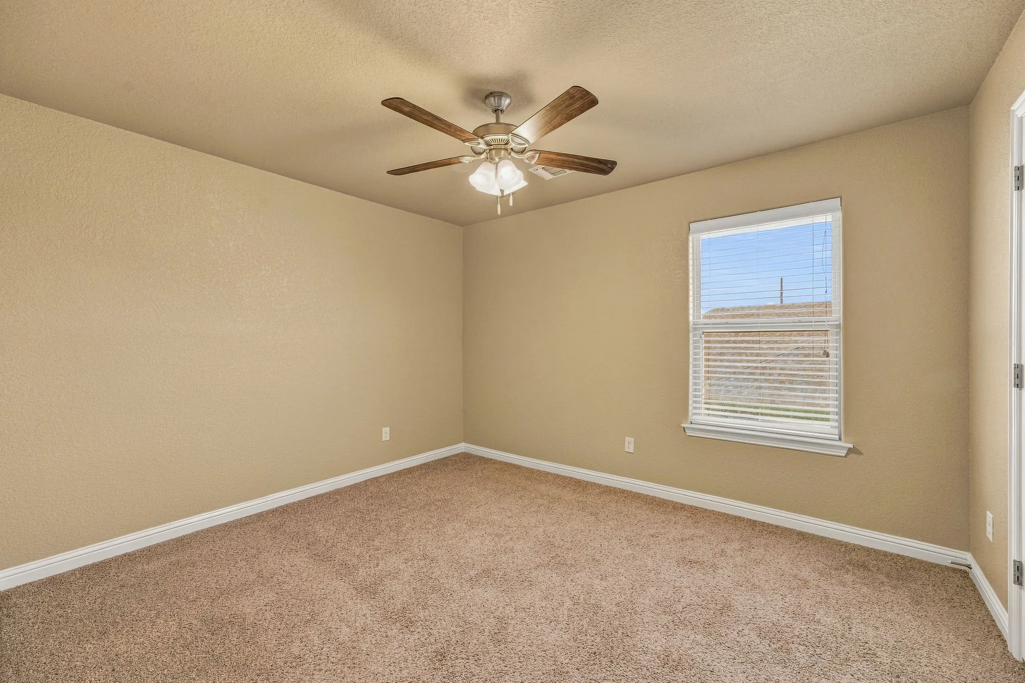 Duplex For Sale in Hood County , 903 Dart Court, Granbury, Texas 76049, 6 Bedroom, 4 Bathroom, 2 Garage spaces, 0 Sqft, built in 2017, mls#21403239, Real Estate Agent in Granbury, Homes For Sale in Hood county, Homes For Sale in Granbury, Realtor in Granbury Texas, Real Estate Brokerage Independent Realty Texas, Luminita Cordes Realtor