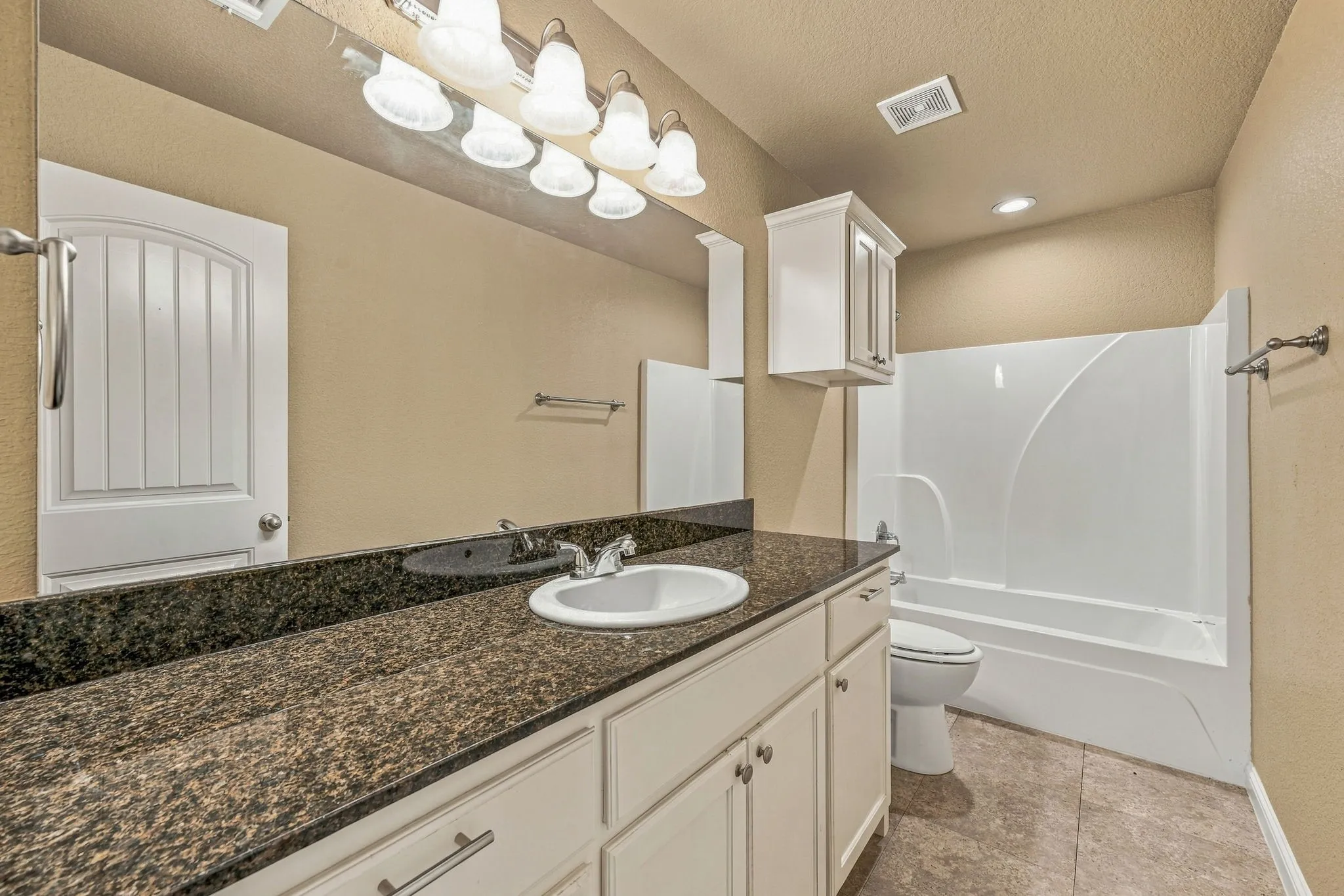 Duplex For Sale in Hood County , 903 Dart Court, Granbury, Texas 76049, 6 Bedroom, 4 Bathroom, 2 Garage spaces, 0 Sqft, built in 2017, mls#21403239, Real Estate Agent in Granbury, Homes For Sale in Hood county, Homes For Sale in Granbury, Realtor in Granbury Texas, Real Estate Brokerage Independent Realty Texas, Luminita Cordes Realtor