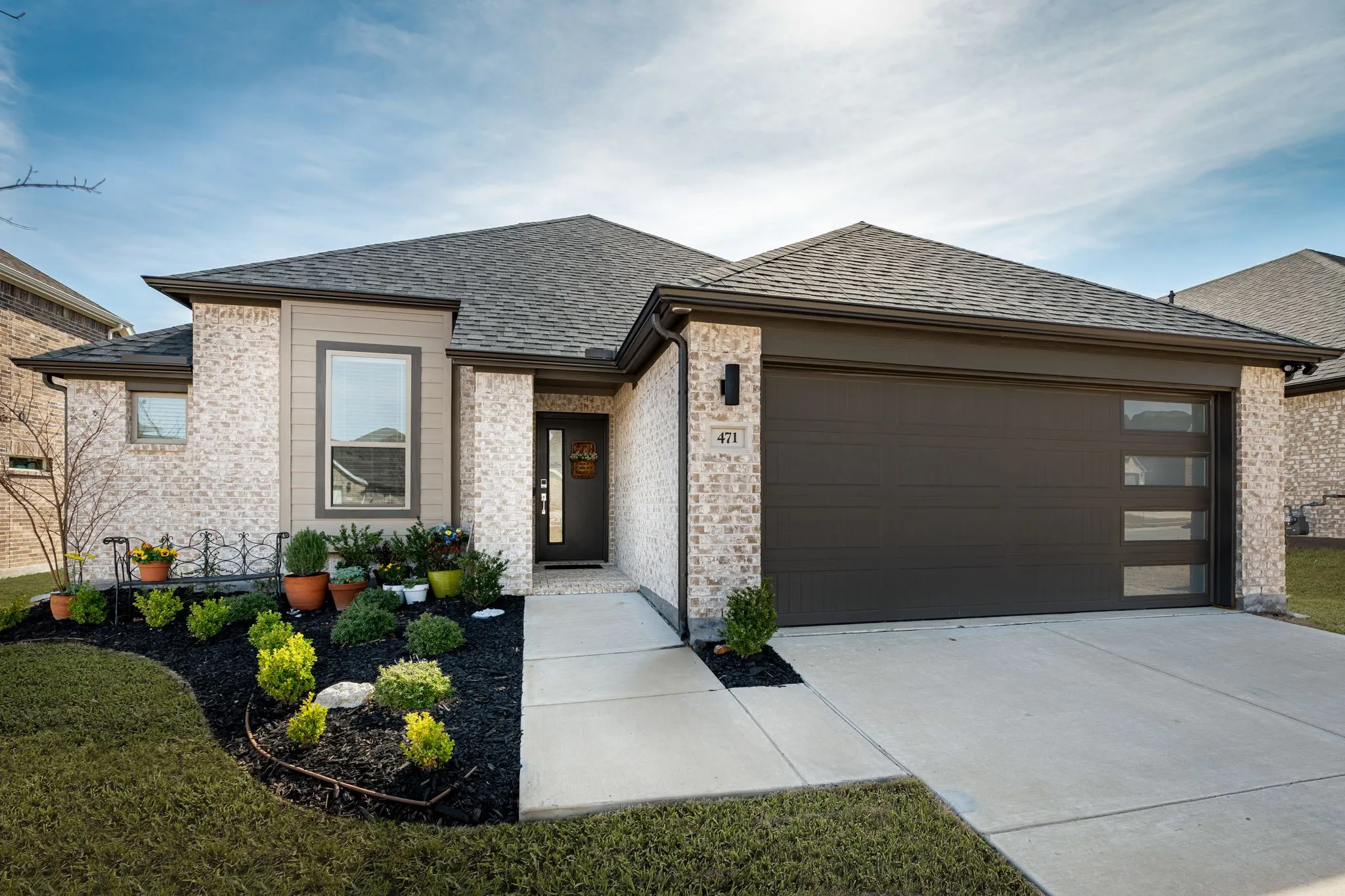 Single Family Residence For Rent