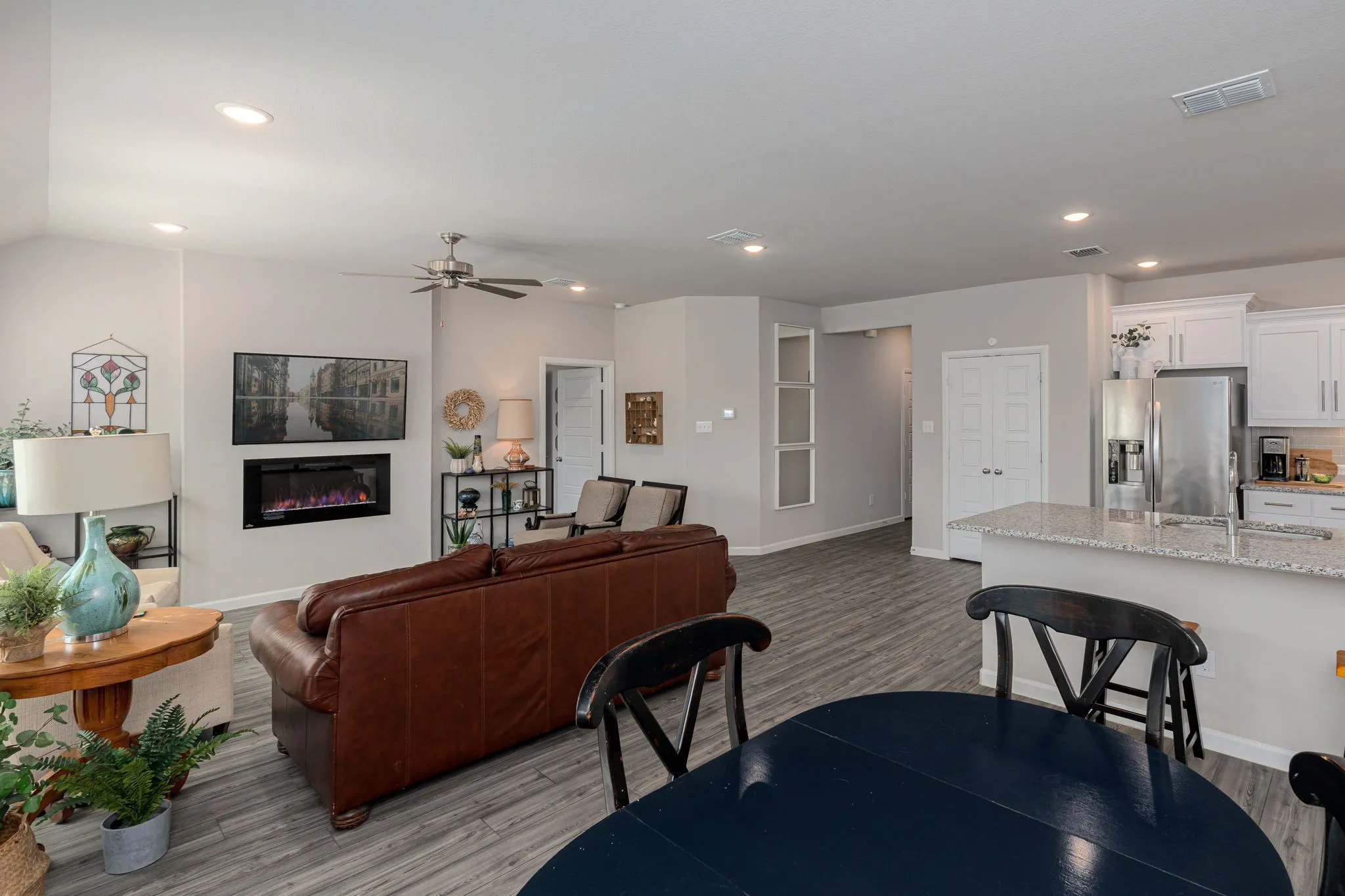 Single Family Residence For Rent in Collin County , 471 Crystal Clear Lane, Princeton, Texas 75407, 4 Bedroom, 2 Bathroom, 2 Garage spaces, 1,810 Sqft, built in 2020, mls#21409164, Real Estate Agent in Princeton, Homes For Rent in Collin county, Homes For Rent in Princeton, Realtor in Princeton Texas, Real Estate Brokerage Independent Realty Texas, Luminita Cordes Realtor