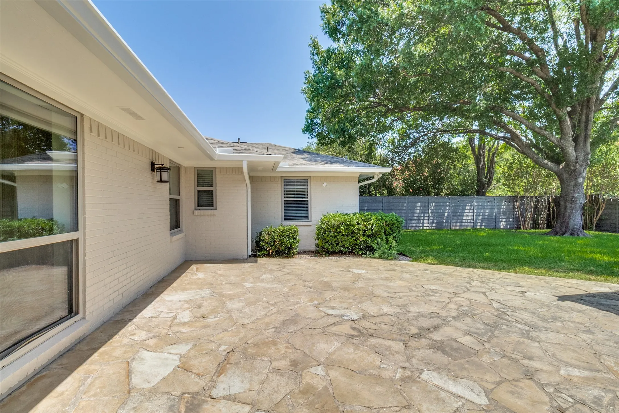Single Family Residence For Rent in Dallas County , 6908 Lavendale, Dallas, Texas 75230, 4 Bedroom, 3 Bathroom, 2 Garage spaces, 2,786 Sqft, built in 1954, mls#21409171, Real Estate Agent in Dallas, Homes For Rent in Dallas county, Homes For Rent in Dallas, Realtor in Dallas Texas, Real Estate Brokerage Independent Realty Texas, Luminita Cordes Realtor