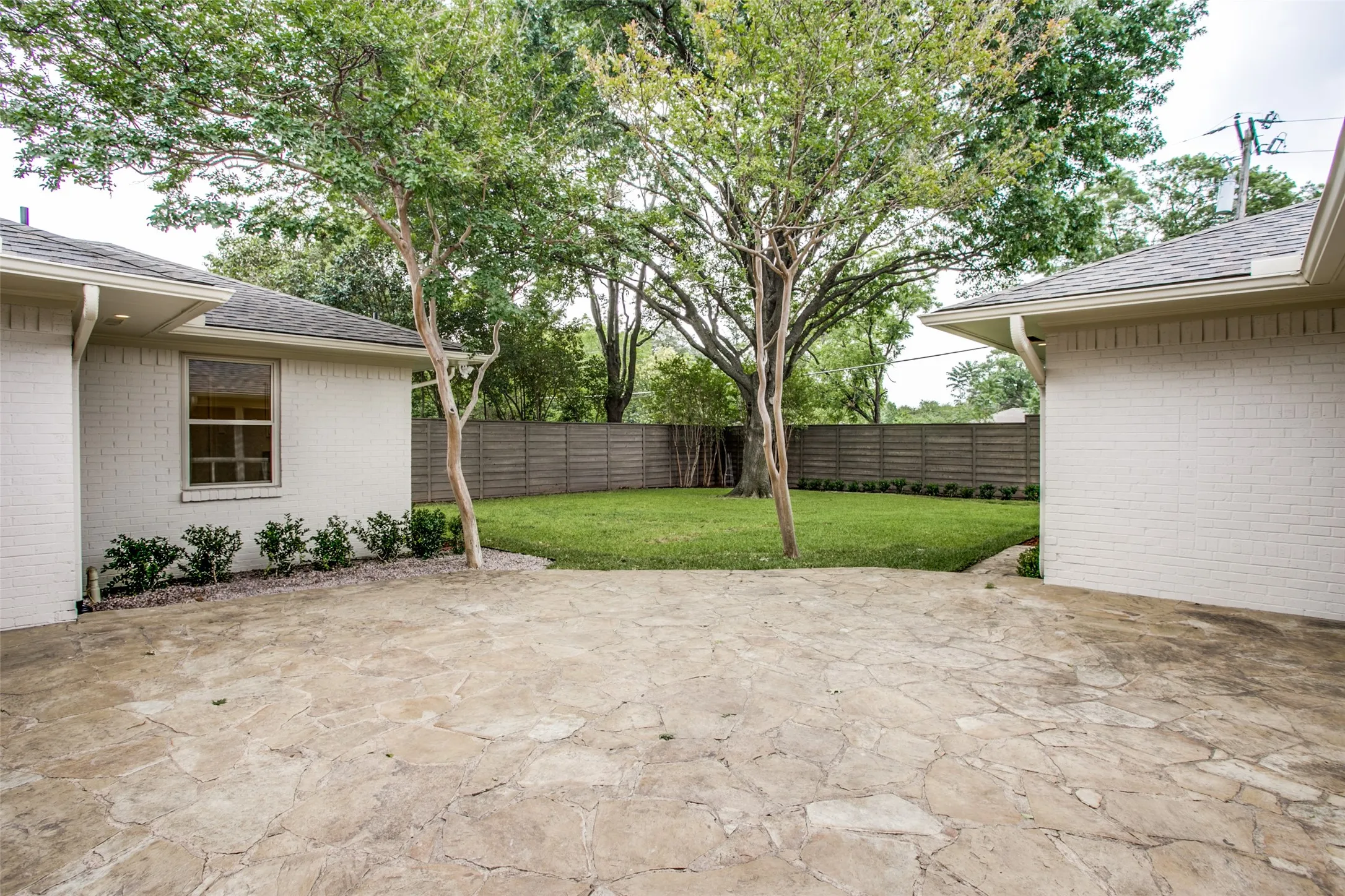 Single Family Residence For Rent in Dallas County , 6908 Lavendale, Dallas, Texas 75230, 4 Bedroom, 3 Bathroom, 2 Garage spaces, 2,786 Sqft, built in 1954, mls#21409171, Real Estate Agent in Dallas, Homes For Rent in Dallas county, Homes For Rent in Dallas, Realtor in Dallas Texas, Real Estate Brokerage Independent Realty Texas, Luminita Cordes Realtor