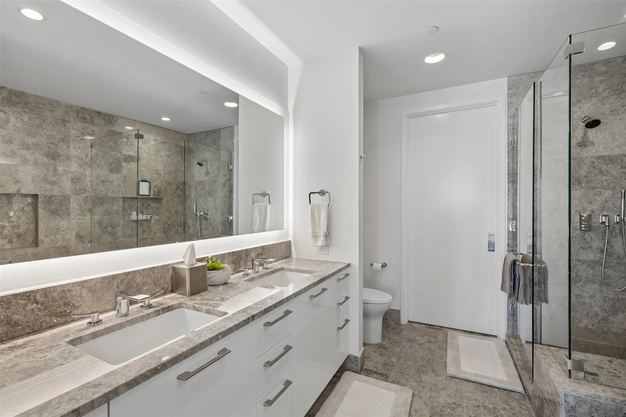 Condominium For Sale in Collin County , 7901 Windrose Avenue 1403, Plano, Texas 75024, 2 Bedroom, 3 Bathroom, 2 Garage spaces, 1,834 Sqft, built in 2019, mls#21409172, Real Estate Agent in Plano, Homes For Sale in Collin county, Homes For Sale in Plano, Realtor in Plano Texas, Real Estate Brokerage Independent Realty Texas, Luminita Cordes Realtor