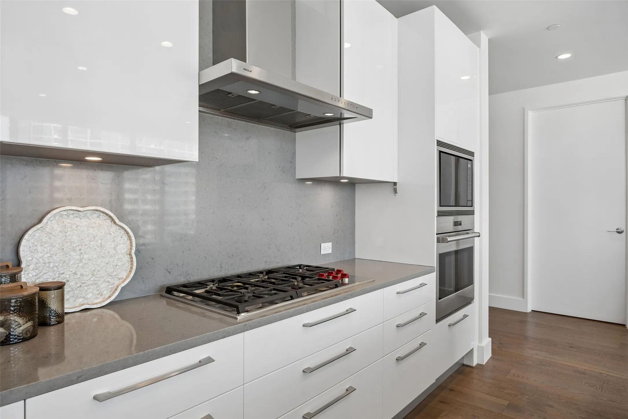 Condominium For Sale in Collin County , 7901 Windrose Avenue 1403, Plano, Texas 75024, 2 Bedroom, 3 Bathroom, 2 Garage spaces, 1,834 Sqft, built in 2019, mls#21409172, Real Estate Agent in Plano, Homes For Sale in Collin county, Homes For Sale in Plano, Realtor in Plano Texas, Real Estate Brokerage Independent Realty Texas, Luminita Cordes Realtor