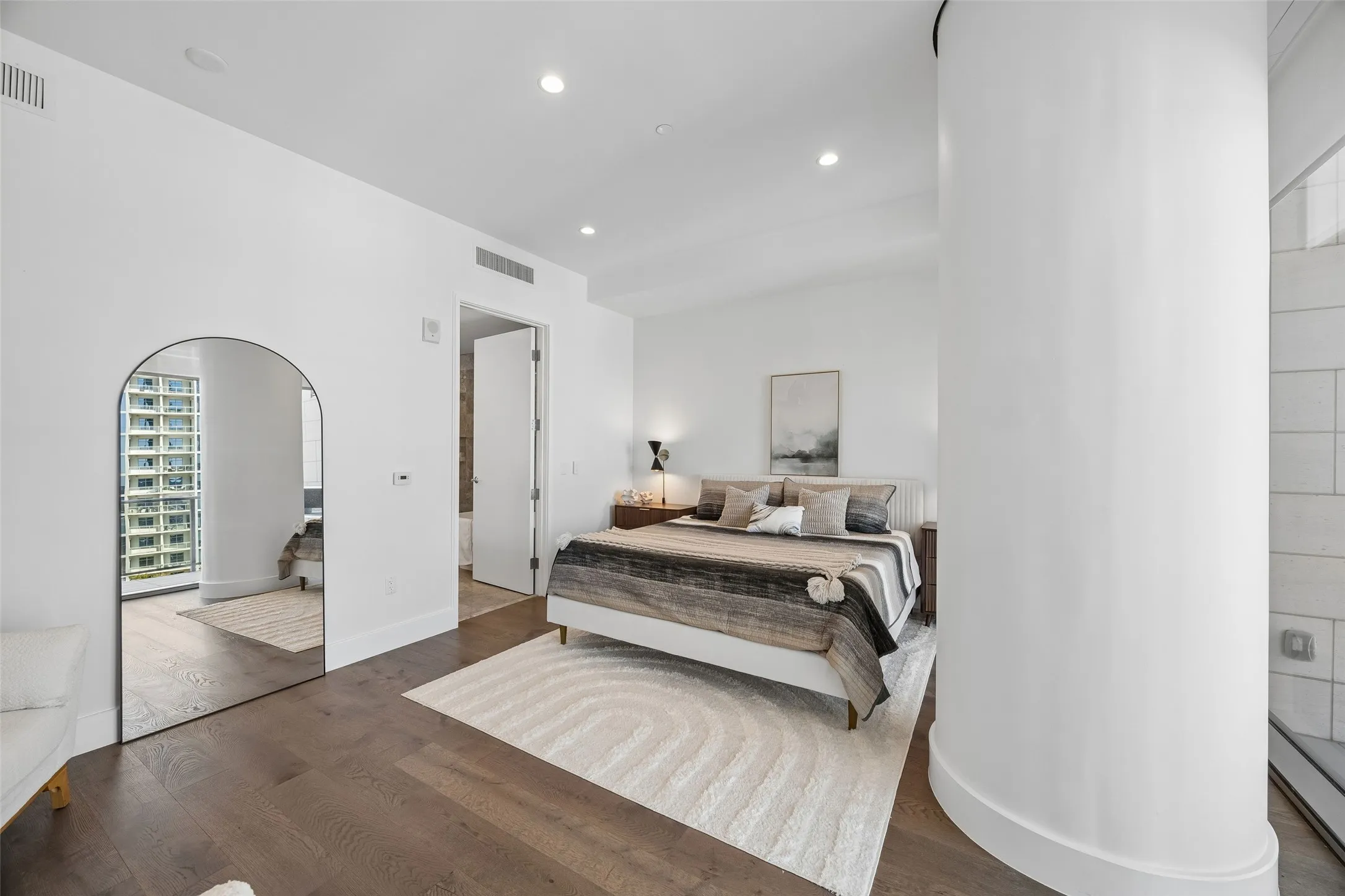 Condominium For Sale in Collin County , 7901 Windrose Avenue 1403, Plano, Texas 75024, 2 Bedroom, 3 Bathroom, 2 Garage spaces, 1,834 Sqft, built in 2019, mls#21409172, Real Estate Agent in Plano, Homes For Sale in Collin county, Homes For Sale in Plano, Realtor in Plano Texas, Real Estate Brokerage Independent Realty Texas, Luminita Cordes Realtor