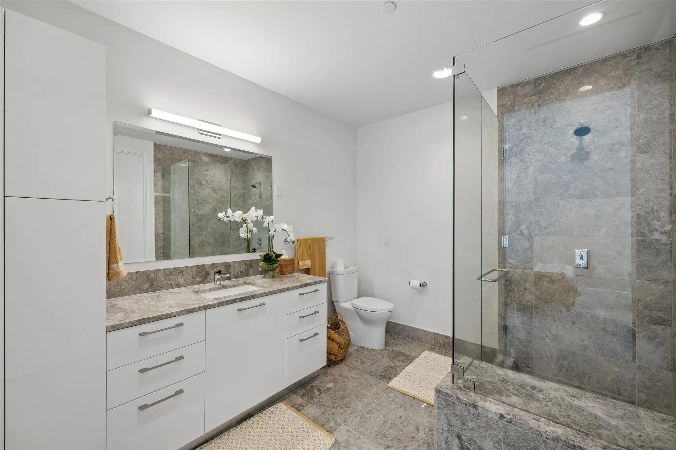 Condominium For Sale in Collin County , 7901 Windrose Avenue 1403, Plano, Texas 75024, 2 Bedroom, 3 Bathroom, 2 Garage spaces, 1,834 Sqft, built in 2019, mls#21409172, Real Estate Agent in Plano, Homes For Sale in Collin county, Homes For Sale in Plano, Realtor in Plano Texas, Real Estate Brokerage Independent Realty Texas, Luminita Cordes Realtor