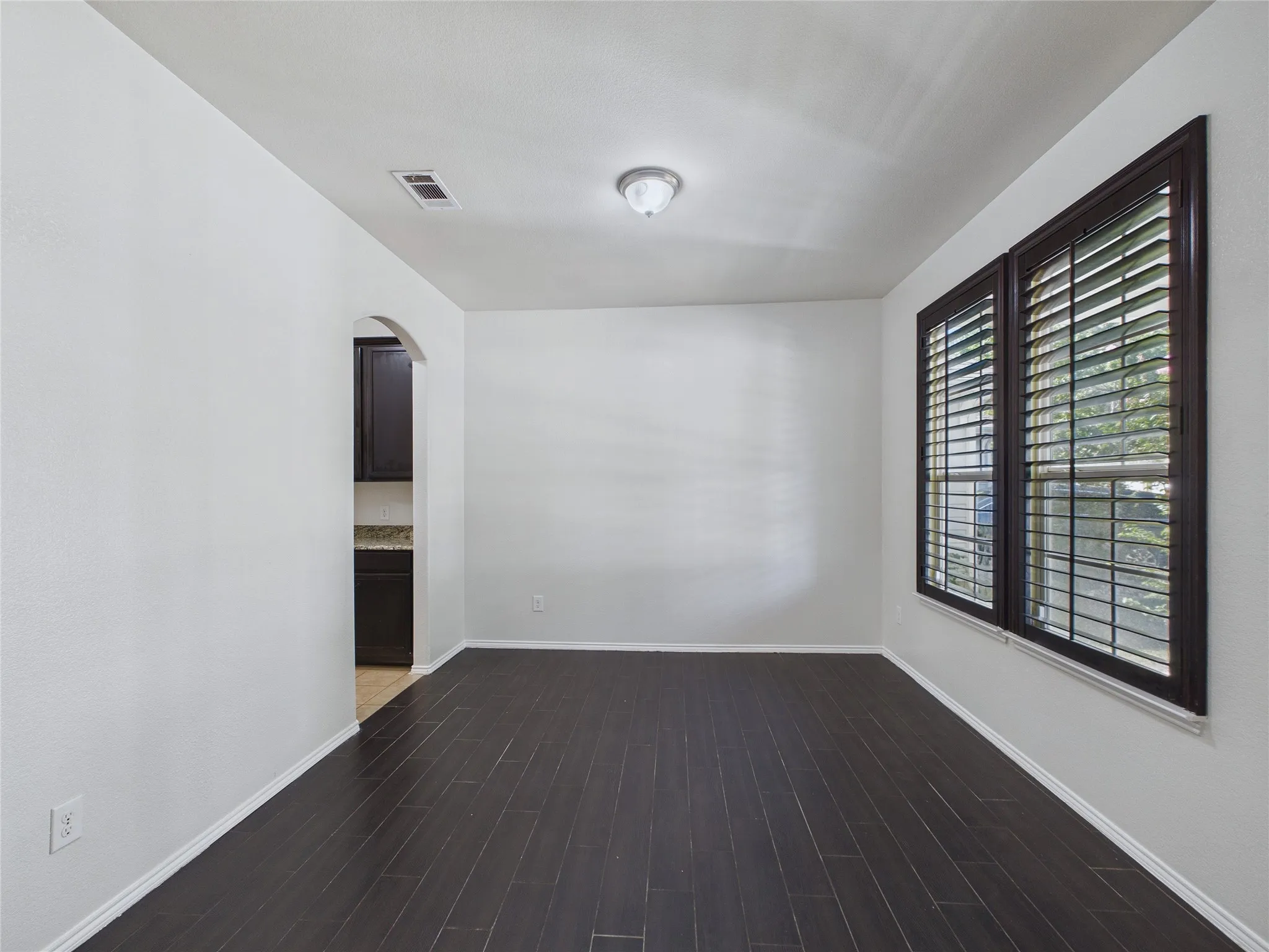 Single Family Residence For Sale in Denton County , 10024 Concord Drive, Providence Village, Texas 76227, 5 Bedroom, 3 Bathroom, 2 Garage spaces, 3,995 Sqft, built in 2012, mls#21409174, Real Estate Agent in Providence Village, Homes For Sale in Denton county, Homes For Sale in Providence Village, Realtor in Providence Village Texas, Real Estate Brokerage Independent Realty Texas, Luminita Cordes Realtor