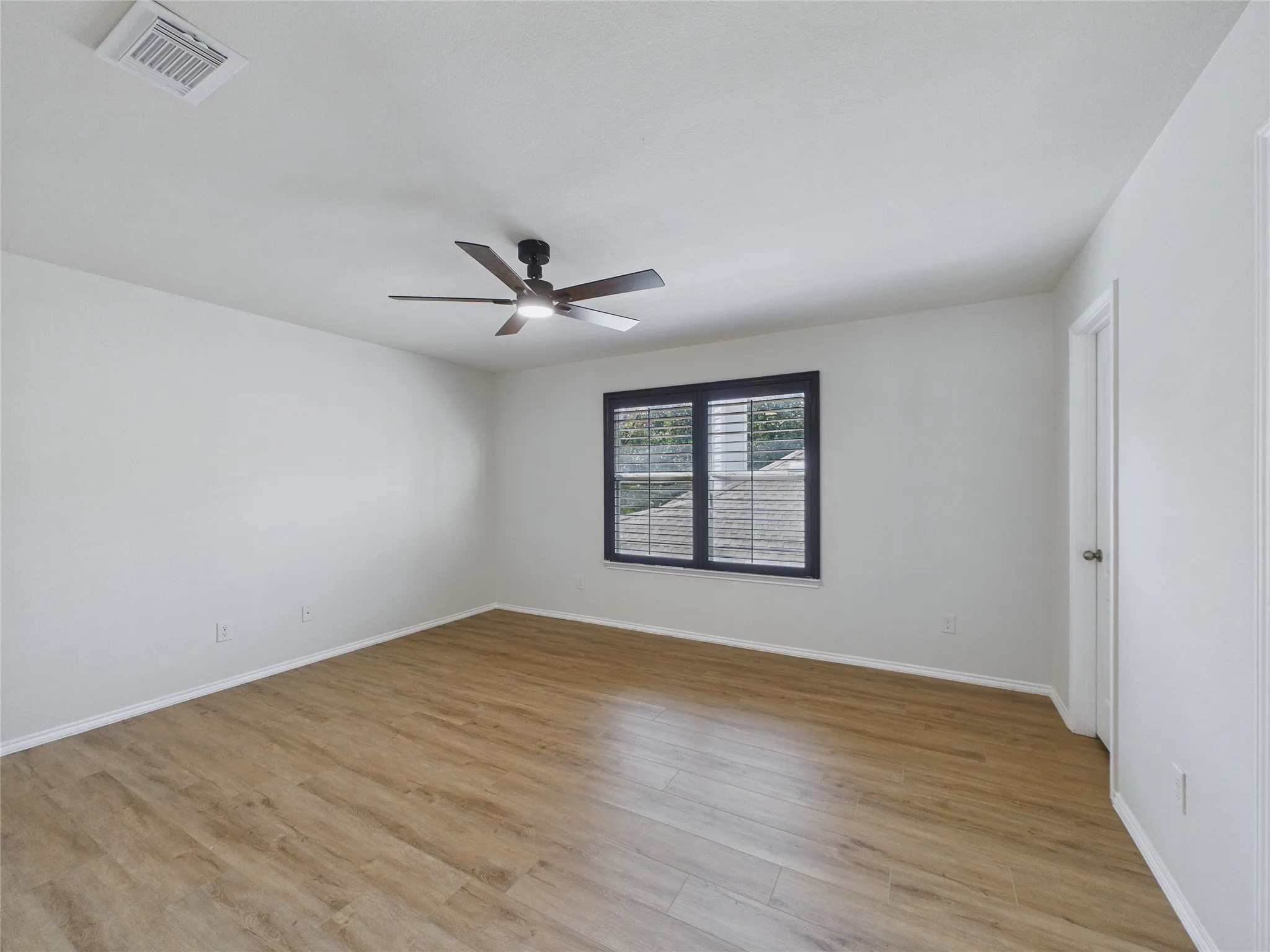 Single Family Residence For Sale in Denton County , 10024 Concord Drive, Providence Village, Texas 76227, 5 Bedroom, 3 Bathroom, 2 Garage spaces, 3,995 Sqft, built in 2012, mls#21409174, Real Estate Agent in Providence Village, Homes For Sale in Denton county, Homes For Sale in Providence Village, Realtor in Providence Village Texas, Real Estate Brokerage Independent Realty Texas, Luminita Cordes Realtor