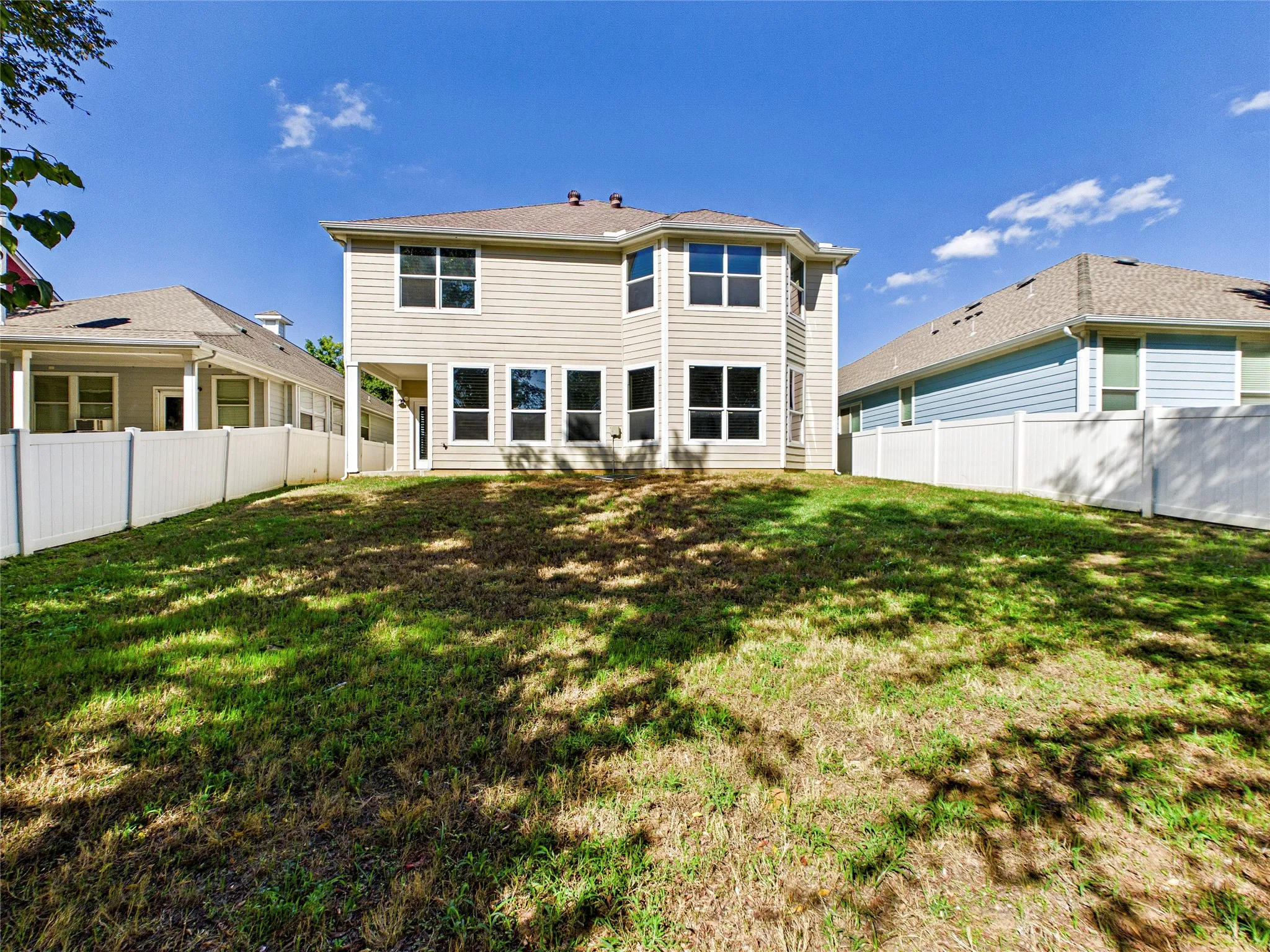 Single Family Residence For Sale in Denton County , 10024 Concord Drive, Providence Village, Texas 76227, 5 Bedroom, 3 Bathroom, 2 Garage spaces, 3,995 Sqft, built in 2012, mls#21409174, Real Estate Agent in Providence Village, Homes For Sale in Denton county, Homes For Sale in Providence Village, Realtor in Providence Village Texas, Real Estate Brokerage Independent Realty Texas, Luminita Cordes Realtor