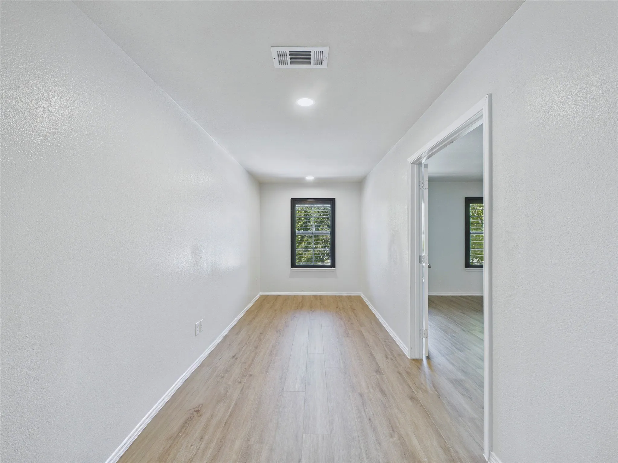 Single Family Residence For Sale in Denton County , 10024 Concord Drive, Providence Village, Texas 76227, 5 Bedroom, 3 Bathroom, 2 Garage spaces, 3,995 Sqft, built in 2012, mls#21409174, Real Estate Agent in Providence Village, Homes For Sale in Denton county, Homes For Sale in Providence Village, Realtor in Providence Village Texas, Real Estate Brokerage Independent Realty Texas, Luminita Cordes Realtor