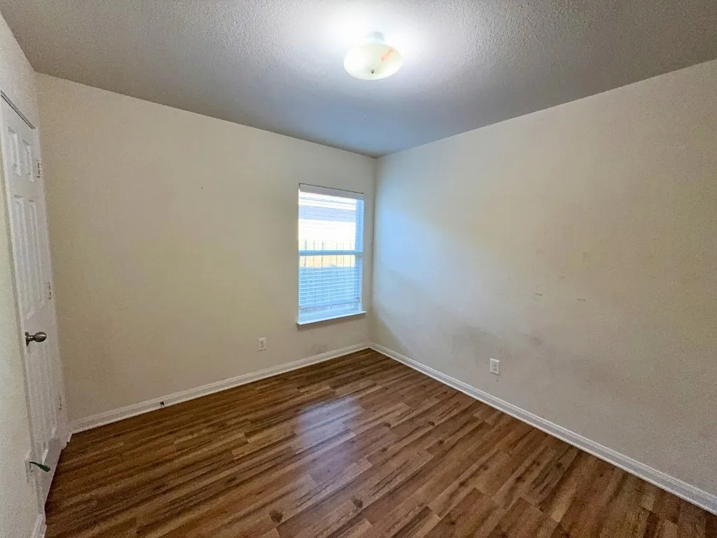 Single Family Residence For Rent in Tarrant County , 10009 Iron Ridge Drive, Fort Worth, Texas 76140, 3 Bedroom, 2 Bathroom, 2 Garage spaces, 1,342 Sqft, built in 2010, mls#21409133, Real Estate Agent in Fort Worth, Homes For Rent in Tarrant county, Homes For Rent in Fort Worth, Realtor in Fort Worth Texas, Real Estate Brokerage Independent Realty Texas, Luminita Cordes Realtor