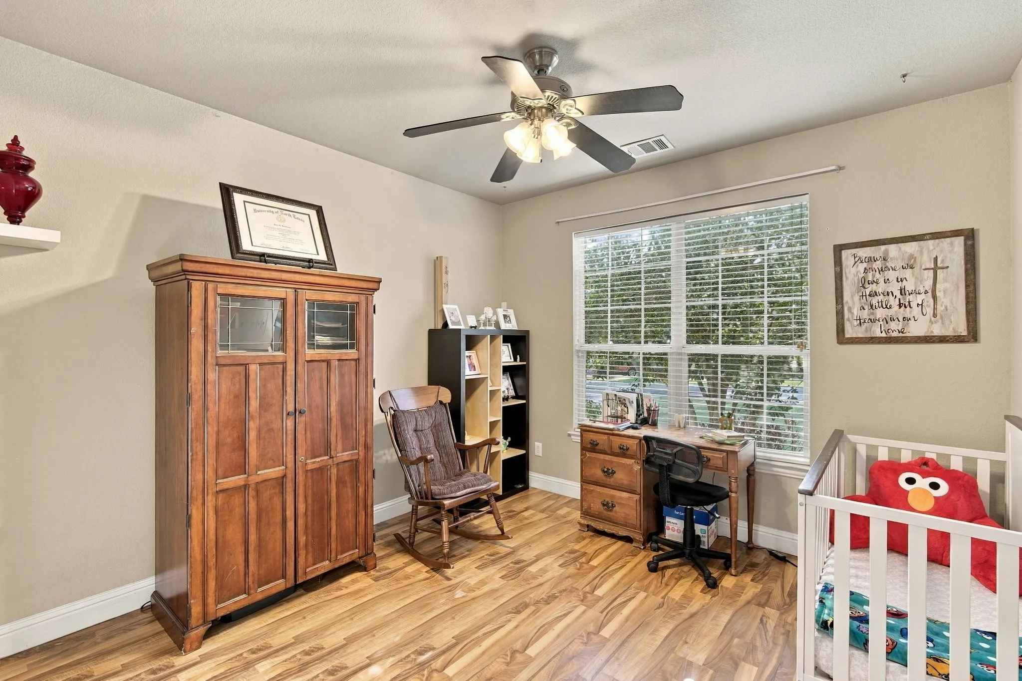 Single Family Residence For Sale in Dallas County , 1909 Nancy Jane Circle, Garland, Texas 75043, 4 Bedroom, 5 Bathroom, 3 Garage spaces, 2,434 Sqft, built in 2004, mls#21409180, Real Estate Agent in Garland, Homes For Sale in Dallas county, Homes For Sale in Garland, Realtor in Garland Texas, Real Estate Brokerage Independent Realty Texas, Luminita Cordes Realtor