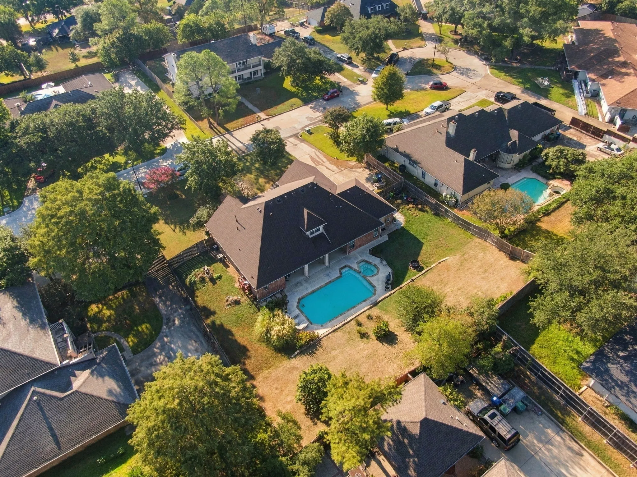 Single Family Residence For Sale in Dallas County , 1909 Nancy Jane Circle, Garland, Texas 75043, 4 Bedroom, 5 Bathroom, 3 Garage spaces, 2,434 Sqft, built in 2004, mls#21409180, Real Estate Agent in Garland, Homes For Sale in Dallas county, Homes For Sale in Garland, Realtor in Garland Texas, Real Estate Brokerage Independent Realty Texas, Luminita Cordes Realtor