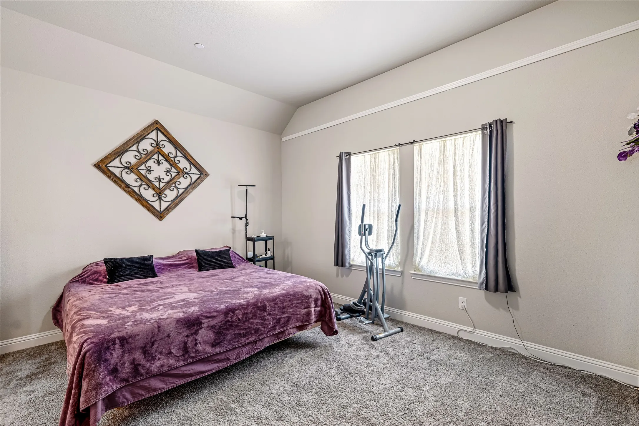 Townhouse For Rent in Dallas County , 1451 Perrin Lane, Farmers Branch, Texas 75234, 3 Bedroom, 3 Bathroom, 2 Garage spaces, 1,642 Sqft, built in 2019, mls#21408905, Real Estate Agent in Farmers Branch, Homes For Rent in Dallas county, Homes For Rent in Farmers Branch, Realtor in Farmers Branch Texas, Real Estate Brokerage Independent Realty Texas, Luminita Cordes Realtor