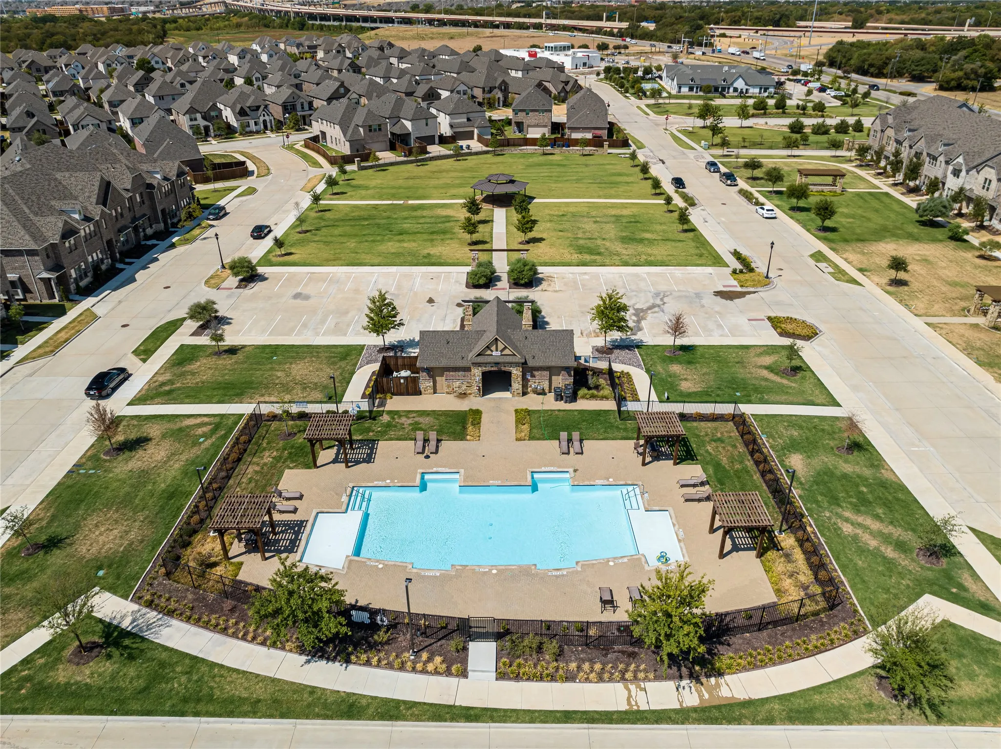 Townhouse For Rent in Dallas County , 1451 Perrin Lane, Farmers Branch, Texas 75234, 3 Bedroom, 3 Bathroom, 2 Garage spaces, 1,642 Sqft, built in 2019, mls#21408905, Real Estate Agent in Farmers Branch, Homes For Rent in Dallas county, Homes For Rent in Farmers Branch, Realtor in Farmers Branch Texas, Real Estate Brokerage Independent Realty Texas, Luminita Cordes Realtor