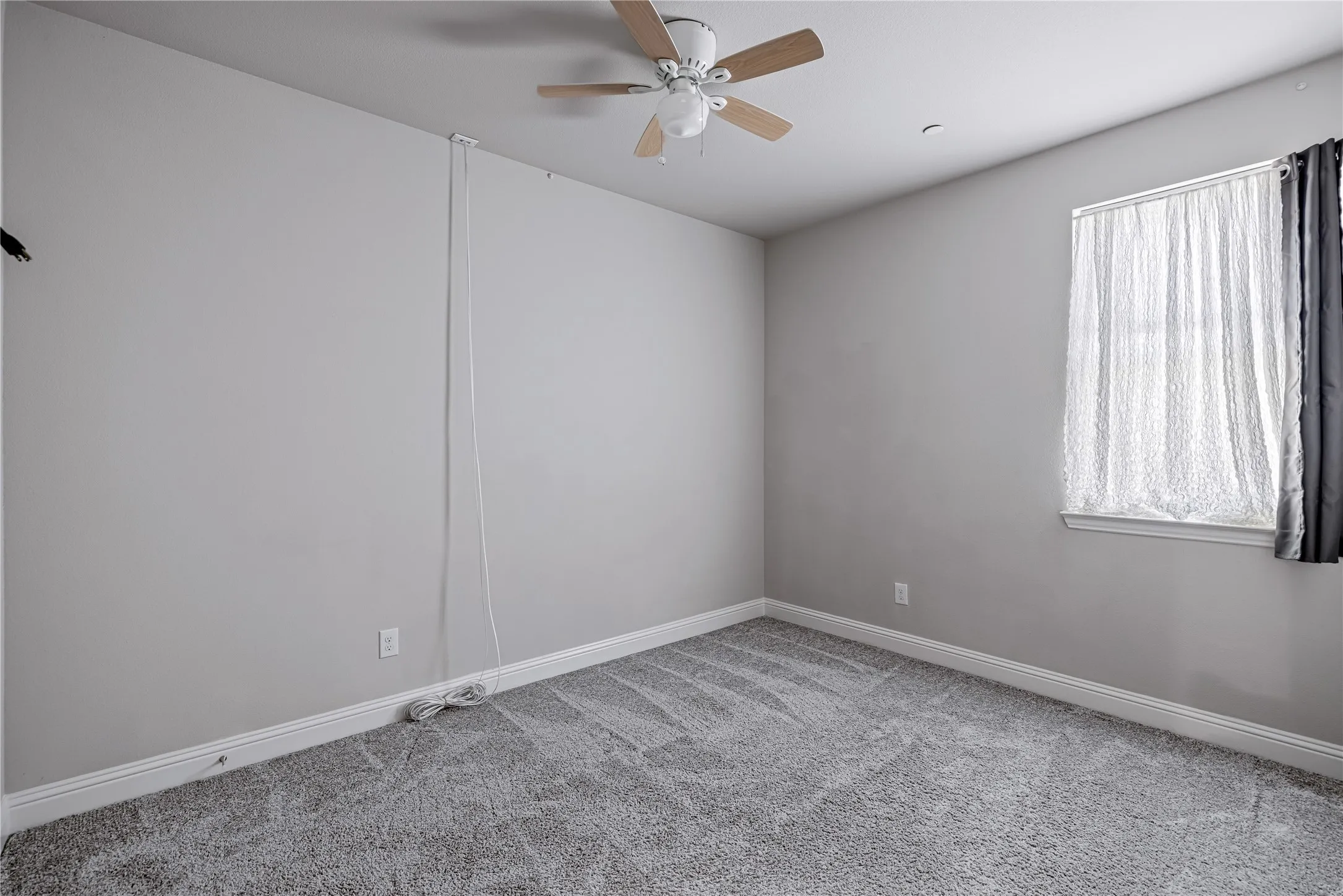 Townhouse For Rent in Dallas County , 1451 Perrin Lane, Farmers Branch, Texas 75234, 3 Bedroom, 3 Bathroom, 2 Garage spaces, 1,642 Sqft, built in 2019, mls#21408905, Real Estate Agent in Farmers Branch, Homes For Rent in Dallas county, Homes For Rent in Farmers Branch, Realtor in Farmers Branch Texas, Real Estate Brokerage Independent Realty Texas, Luminita Cordes Realtor