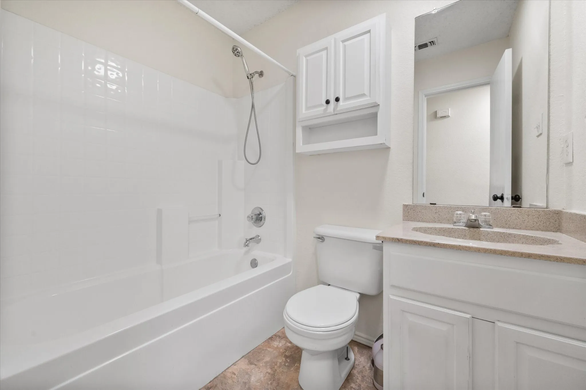 Single Family Residence For Sale in Johnson County , 1124 Margie Street, Burleson, Texas 76028, 3 Bedroom, 2 Bathroom, 2 Garage spaces, 1,158 Sqft, built in 1998, mls#21394955, Real Estate Agent in Burleson, Homes For Sale in Johnson county, Homes For Sale in Burleson, Realtor in Burleson Texas, Real Estate Brokerage Independent Realty Texas, Luminita Cordes Realtor