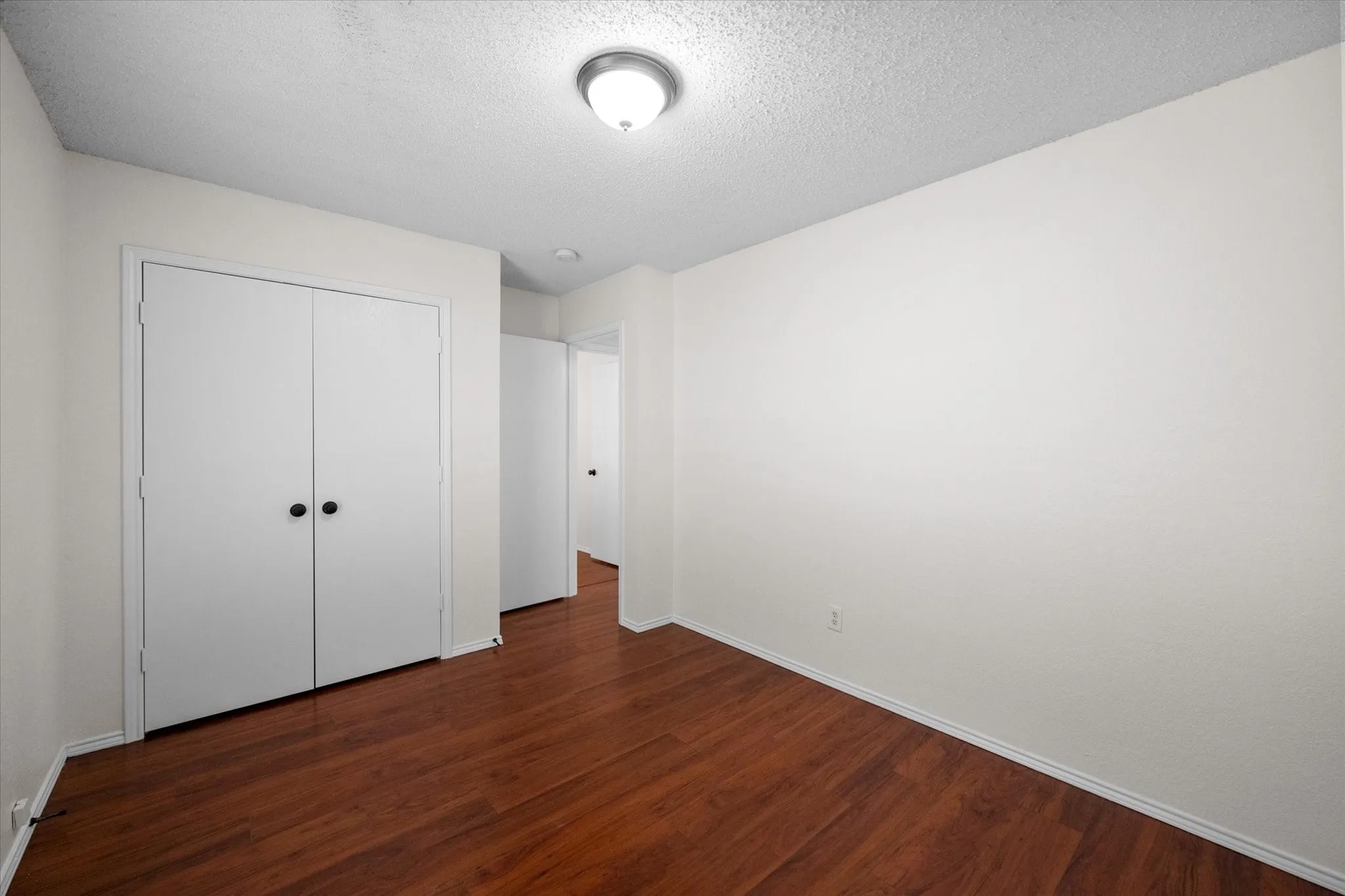 Single Family Residence For Sale in Johnson County , 1124 Margie Street, Burleson, Texas 76028, 3 Bedroom, 2 Bathroom, 2 Garage spaces, 1,158 Sqft, built in 1998, mls#21394955, Real Estate Agent in Burleson, Homes For Sale in Johnson county, Homes For Sale in Burleson, Realtor in Burleson Texas, Real Estate Brokerage Independent Realty Texas, Luminita Cordes Realtor