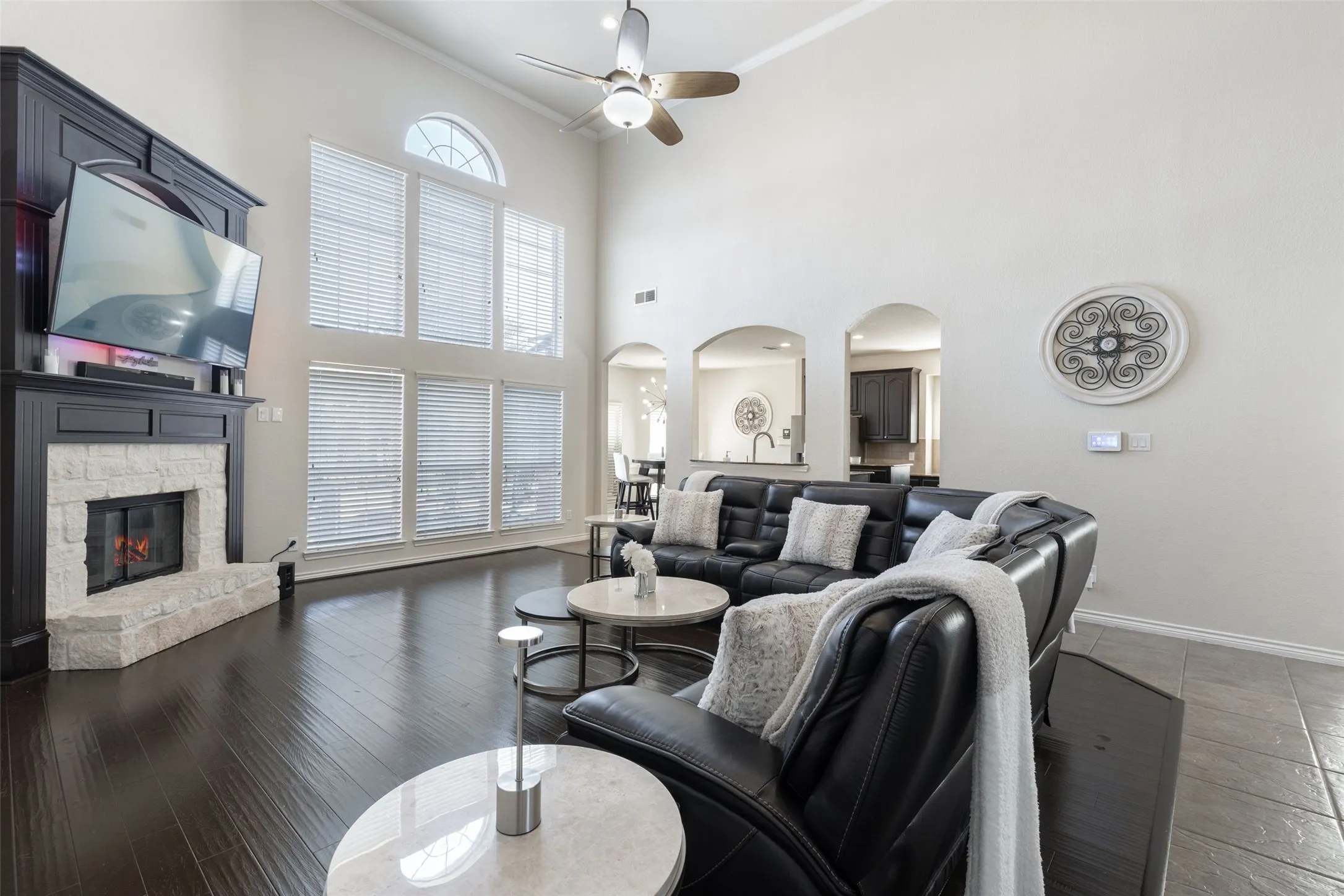 Single Family Residence For Sale in Dallas County , 10206 Broadmoor Lane, Rowlett, Texas 75089, 5 Bedroom, 4 Bathroom, 3 Garage spaces, 4,074 Sqft, built in 2005, mls#21409131, Real Estate Agent in Rowlett, Homes For Sale in Dallas county, Homes For Sale in Rowlett, Realtor in Rowlett Texas, Real Estate Brokerage Independent Realty Texas, Luminita Cordes Realtor