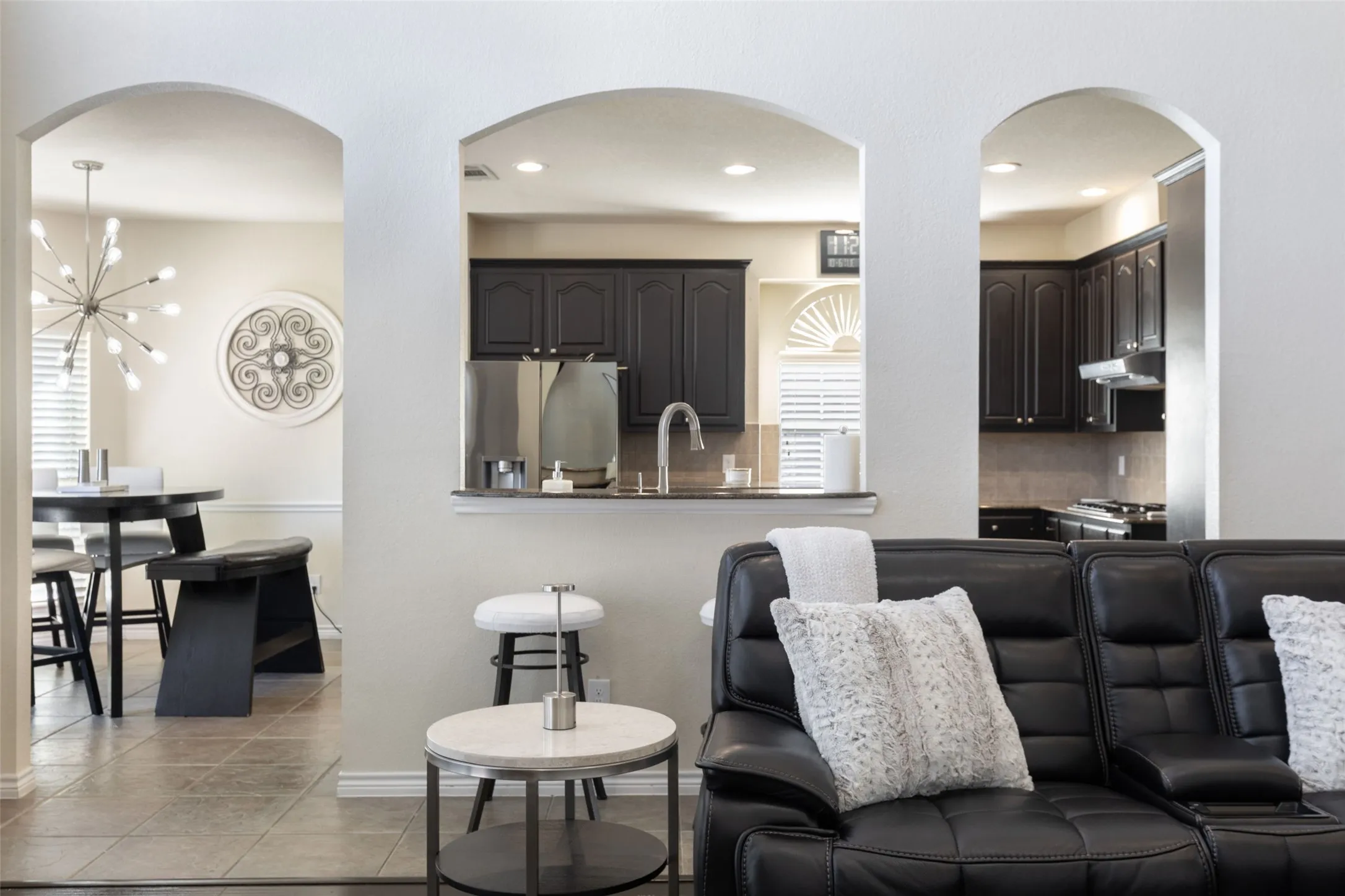 Single Family Residence For Sale in Dallas County , 10206 Broadmoor Lane, Rowlett, Texas 75089, 5 Bedroom, 4 Bathroom, 3 Garage spaces, 4,074 Sqft, built in 2005, mls#21409131, Real Estate Agent in Rowlett, Homes For Sale in Dallas county, Homes For Sale in Rowlett, Realtor in Rowlett Texas, Real Estate Brokerage Independent Realty Texas, Luminita Cordes Realtor
