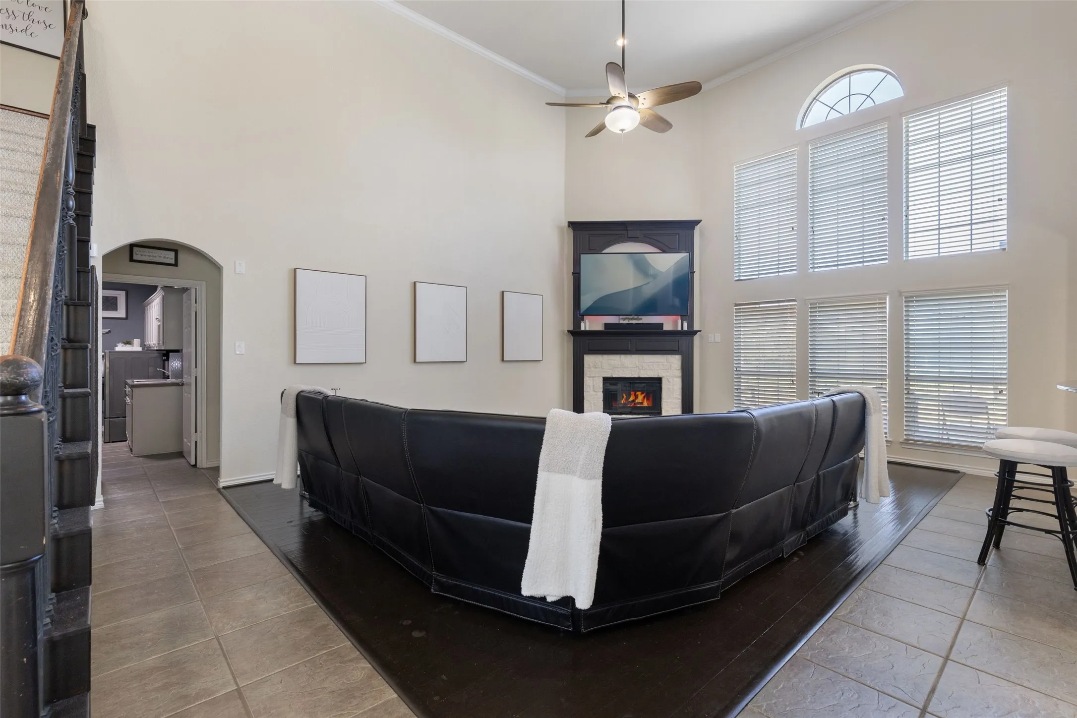 Single Family Residence For Sale in Dallas County , 10206 Broadmoor Lane, Rowlett, Texas 75089, 5 Bedroom, 4 Bathroom, 3 Garage spaces, 4,074 Sqft, built in 2005, mls#21409131, Real Estate Agent in Rowlett, Homes For Sale in Dallas county, Homes For Sale in Rowlett, Realtor in Rowlett Texas, Real Estate Brokerage Independent Realty Texas, Luminita Cordes Realtor
