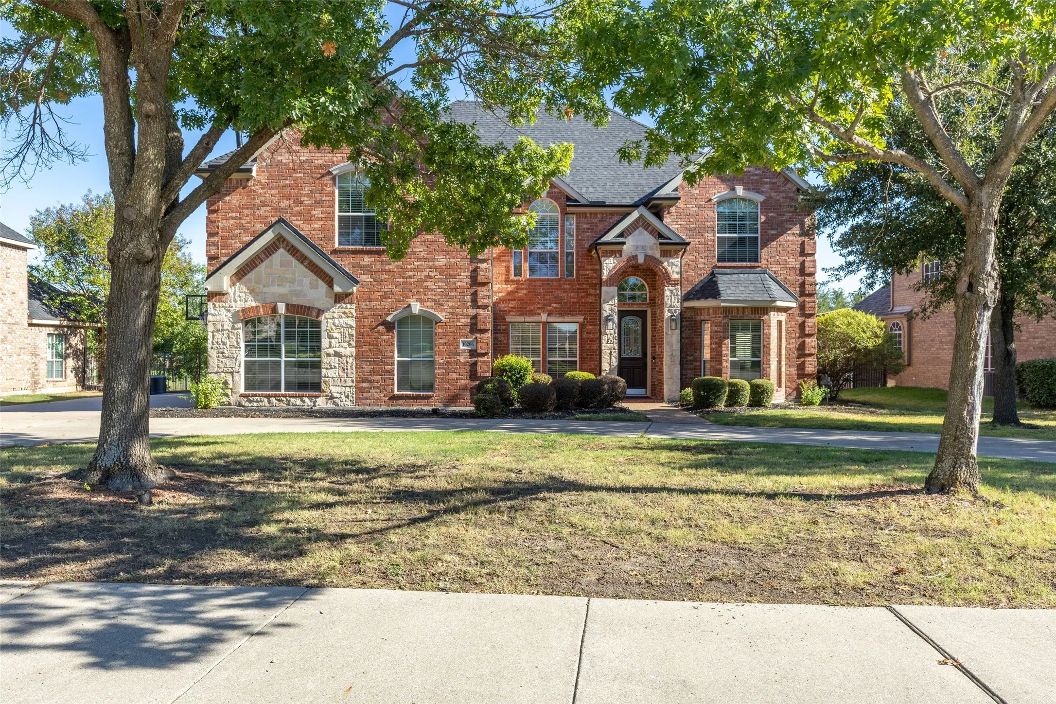 Single Family Residence For Sale