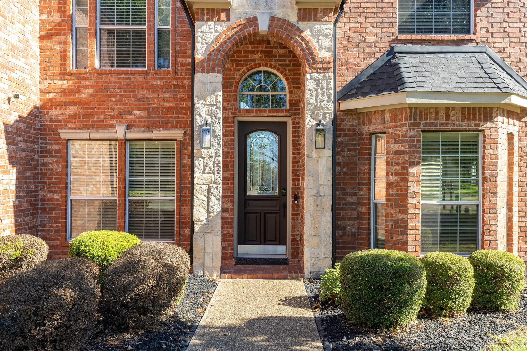 Single Family Residence For Sale in Dallas County , 10206 Broadmoor Lane, Rowlett, Texas 75089, 5 Bedroom, 4 Bathroom, 3 Garage spaces, 4,074 Sqft, built in 2005, mls#21409131, Real Estate Agent in Rowlett, Homes For Sale in Dallas county, Homes For Sale in Rowlett, Realtor in Rowlett Texas, Real Estate Brokerage Independent Realty Texas, Luminita Cordes Realtor