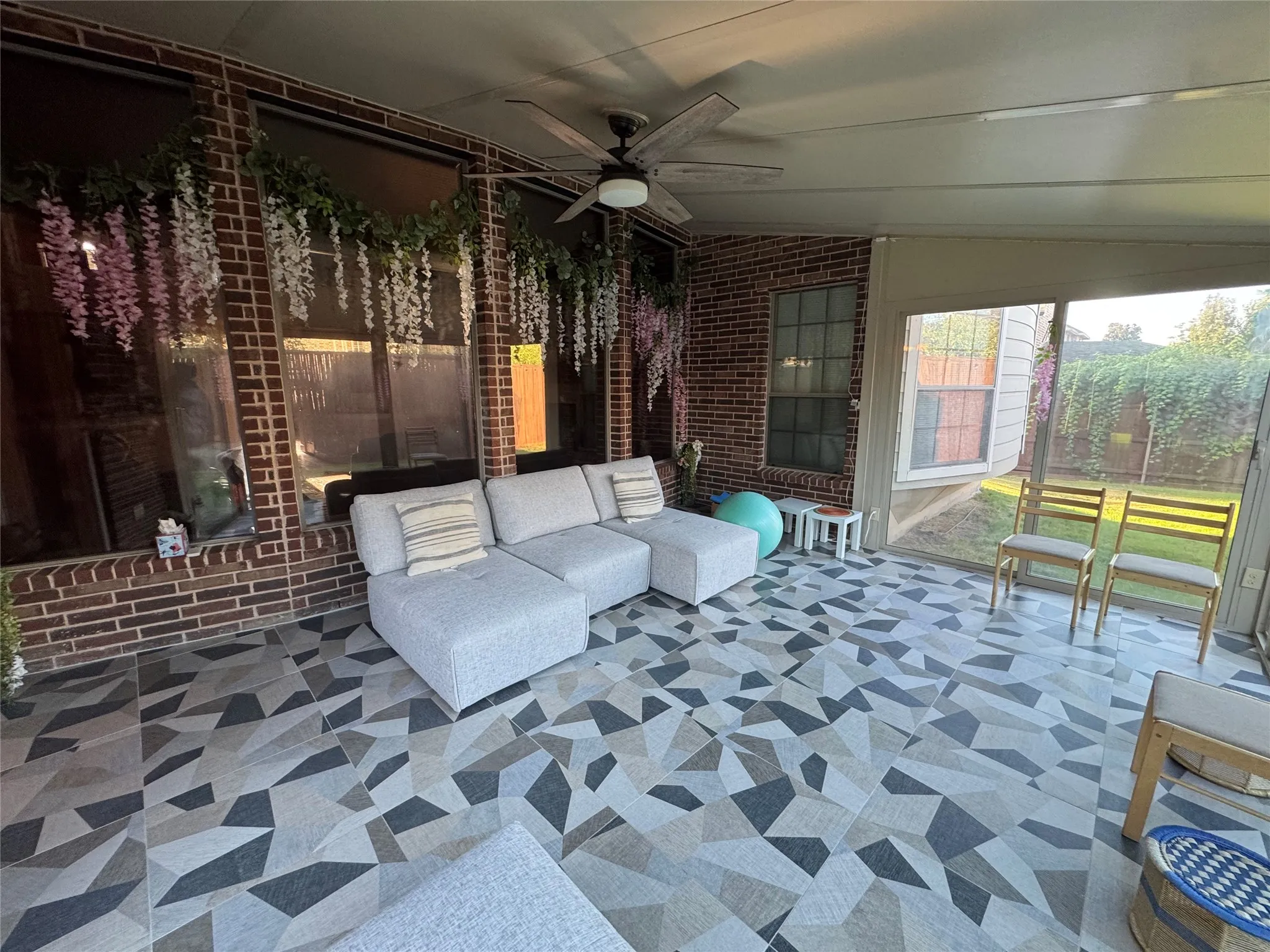 Single Family Residence For Rent in Collin County , 1209 Avondale Drive, Murphy, Texas 75094, 5 Bedroom, 5 Bathroom, 2 Garage spaces, 5,012 Sqft, built in 2009, mls#21394125, Real Estate Agent in Murphy, Homes For Rent in Collin county, Homes For Rent in Murphy, Realtor in Murphy Texas, Real Estate Brokerage Independent Realty Texas, Luminita Cordes Realtor