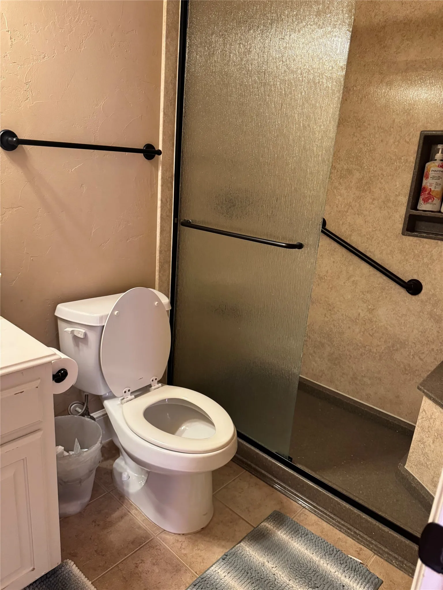 Single Family Residence For Rent in Collin County , 1209 Avondale Drive, Murphy, Texas 75094, 5 Bedroom, 5 Bathroom, 2 Garage spaces, 5,012 Sqft, built in 2009, mls#21394125, Real Estate Agent in Murphy, Homes For Rent in Collin county, Homes For Rent in Murphy, Realtor in Murphy Texas, Real Estate Brokerage Independent Realty Texas, Luminita Cordes Realtor