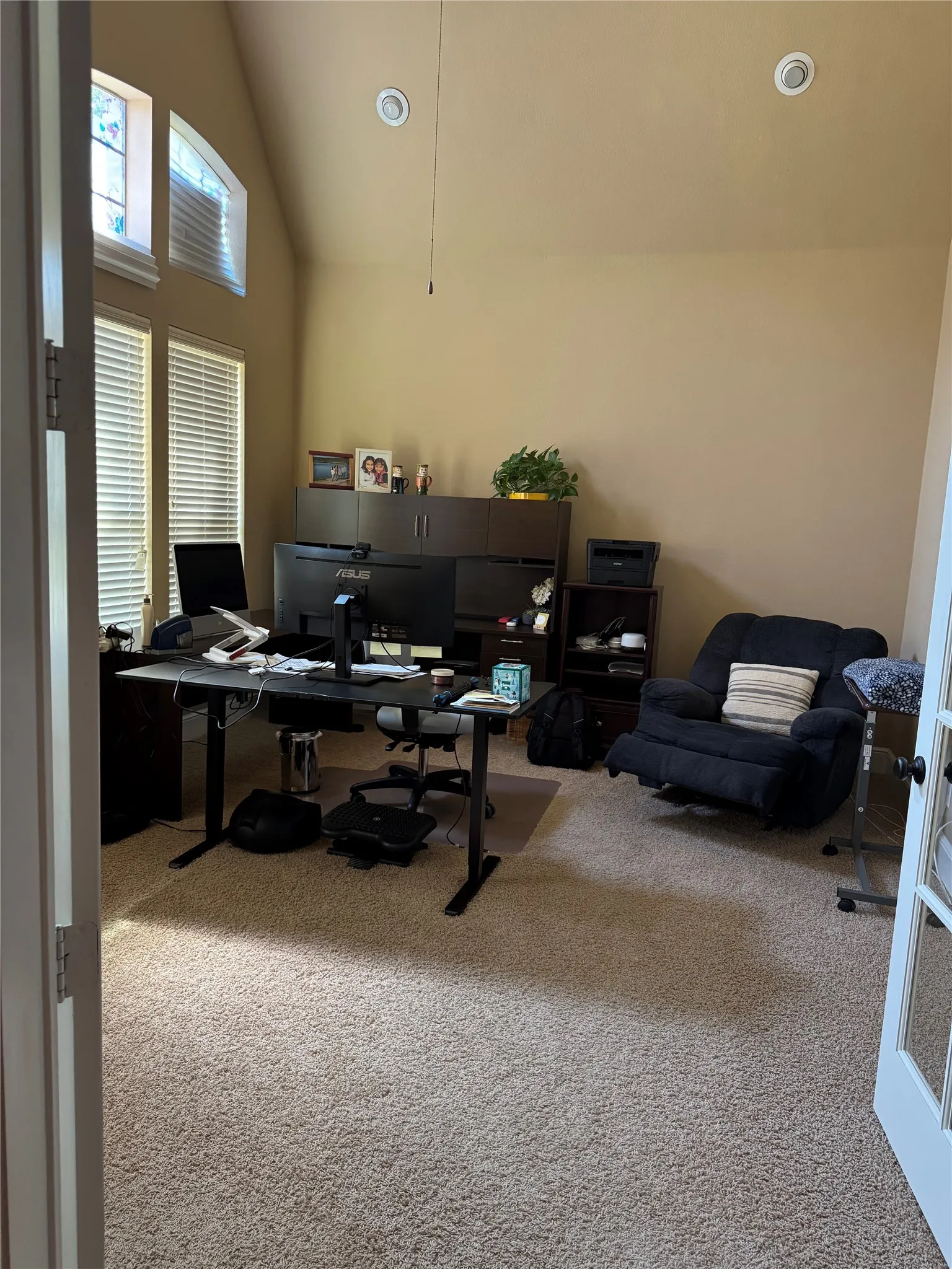 Single Family Residence For Rent in Collin County , 1209 Avondale Drive, Murphy, Texas 75094, 5 Bedroom, 5 Bathroom, 2 Garage spaces, 5,012 Sqft, built in 2009, mls#21394125, Real Estate Agent in Murphy, Homes For Rent in Collin county, Homes For Rent in Murphy, Realtor in Murphy Texas, Real Estate Brokerage Independent Realty Texas, Luminita Cordes Realtor