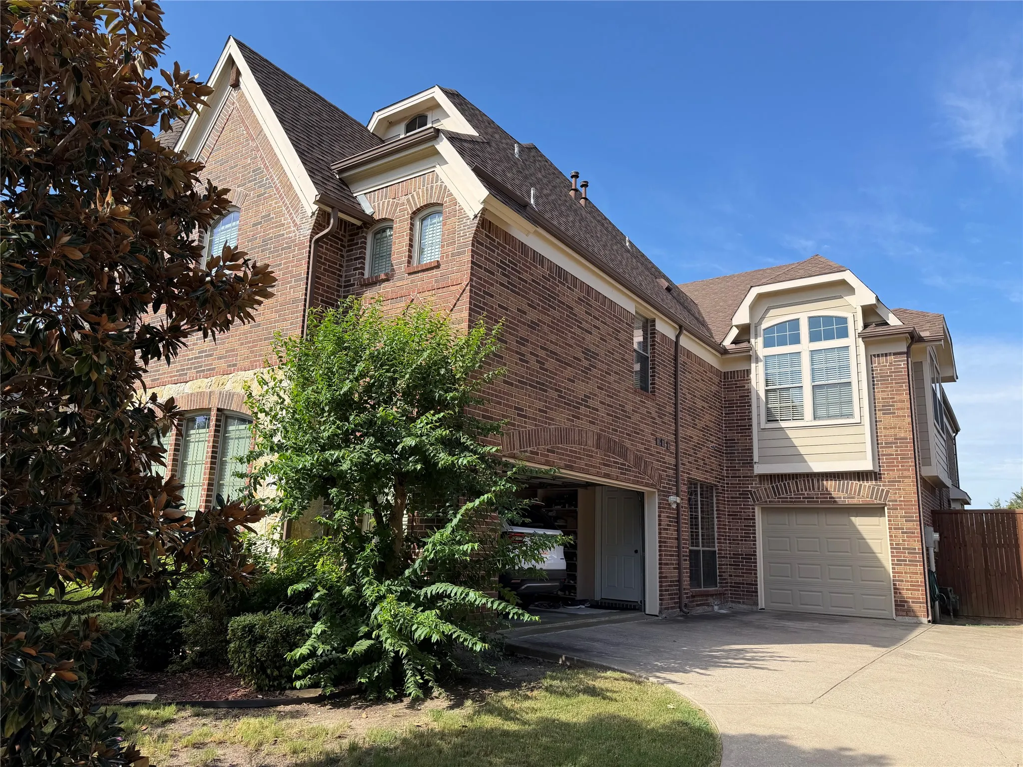 Single Family Residence For Rent in Collin County , 1209 Avondale Drive, Murphy, Texas 75094, 5 Bedroom, 5 Bathroom, 2 Garage spaces, 5,012 Sqft, built in 2009, mls#21394125, Real Estate Agent in Murphy, Homes For Rent in Collin county, Homes For Rent in Murphy, Realtor in Murphy Texas, Real Estate Brokerage Independent Realty Texas, Luminita Cordes Realtor