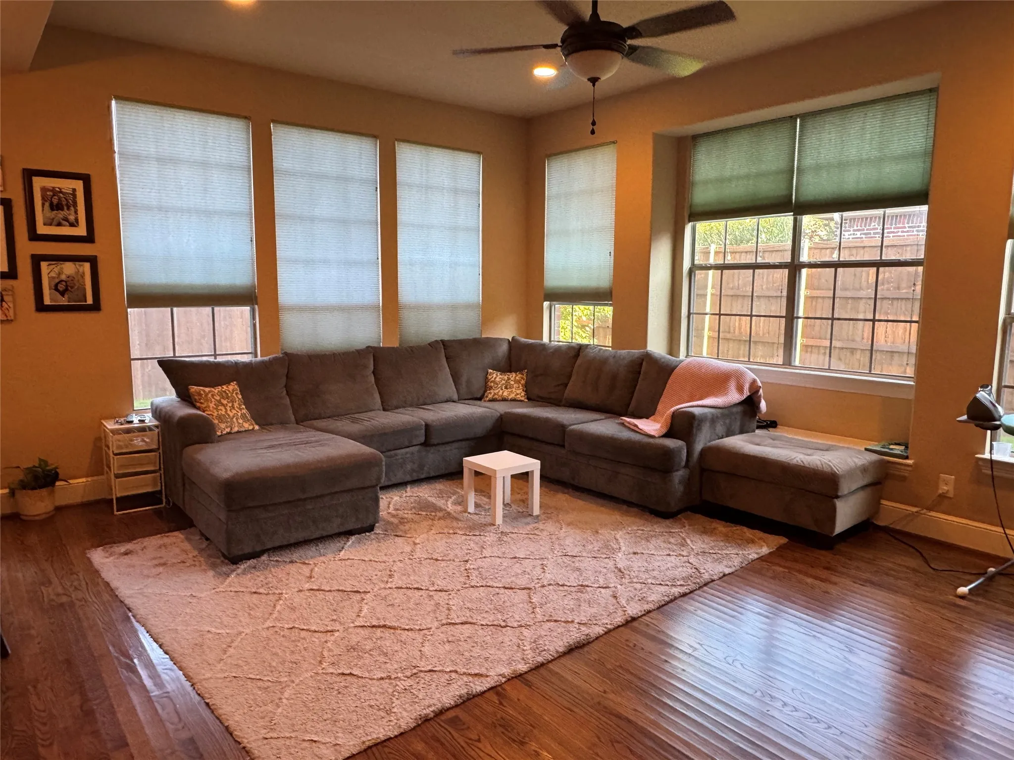 Single Family Residence For Rent in Collin County , 1209 Avondale Drive, Murphy, Texas 75094, 5 Bedroom, 5 Bathroom, 2 Garage spaces, 5,012 Sqft, built in 2009, mls#21394125, Real Estate Agent in Murphy, Homes For Rent in Collin county, Homes For Rent in Murphy, Realtor in Murphy Texas, Real Estate Brokerage Independent Realty Texas, Luminita Cordes Realtor