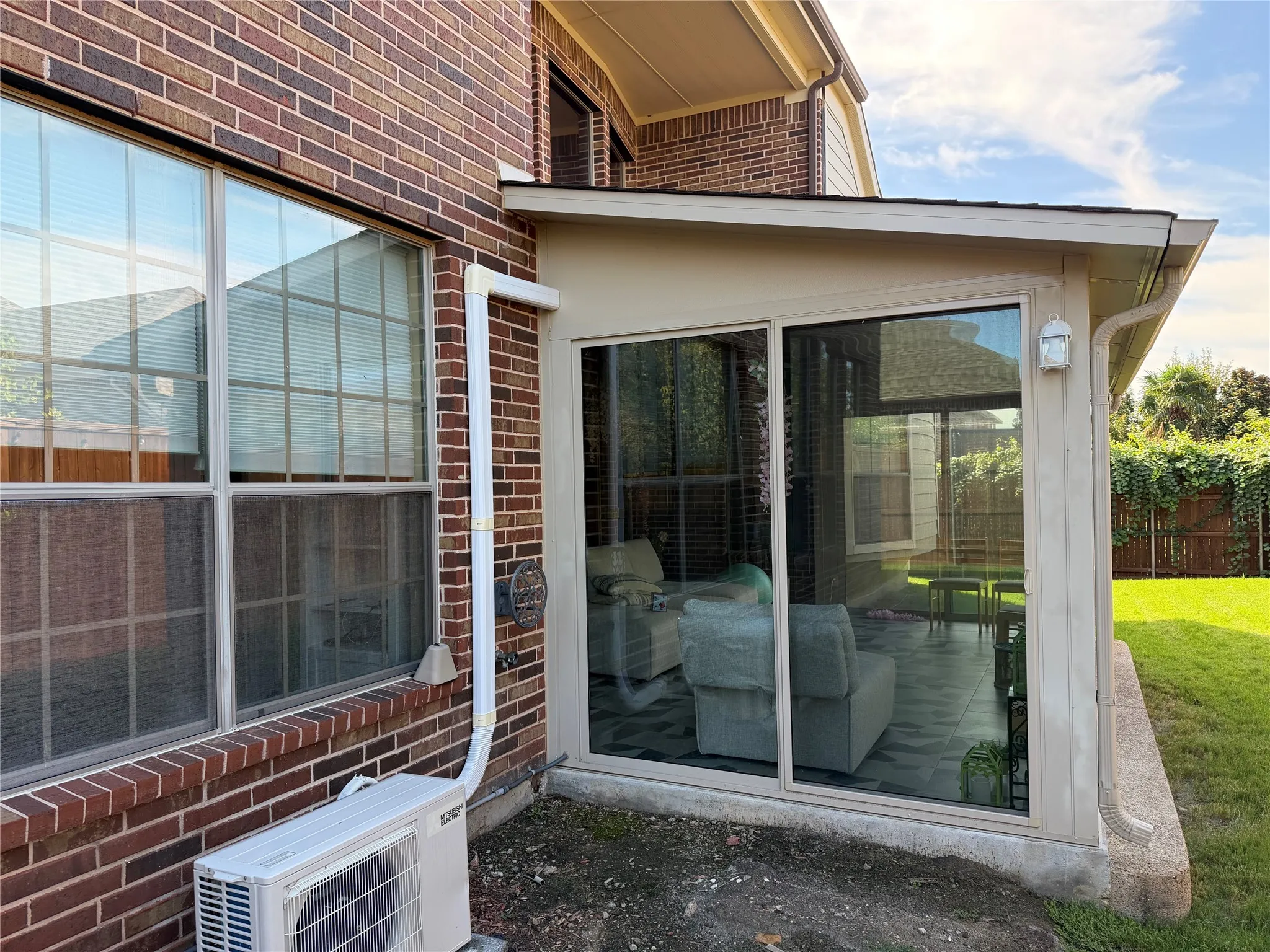Single Family Residence For Rent in Collin County , 1209 Avondale Drive, Murphy, Texas 75094, 5 Bedroom, 5 Bathroom, 2 Garage spaces, 5,012 Sqft, built in 2009, mls#21394125, Real Estate Agent in Murphy, Homes For Rent in Collin county, Homes For Rent in Murphy, Realtor in Murphy Texas, Real Estate Brokerage Independent Realty Texas, Luminita Cordes Realtor