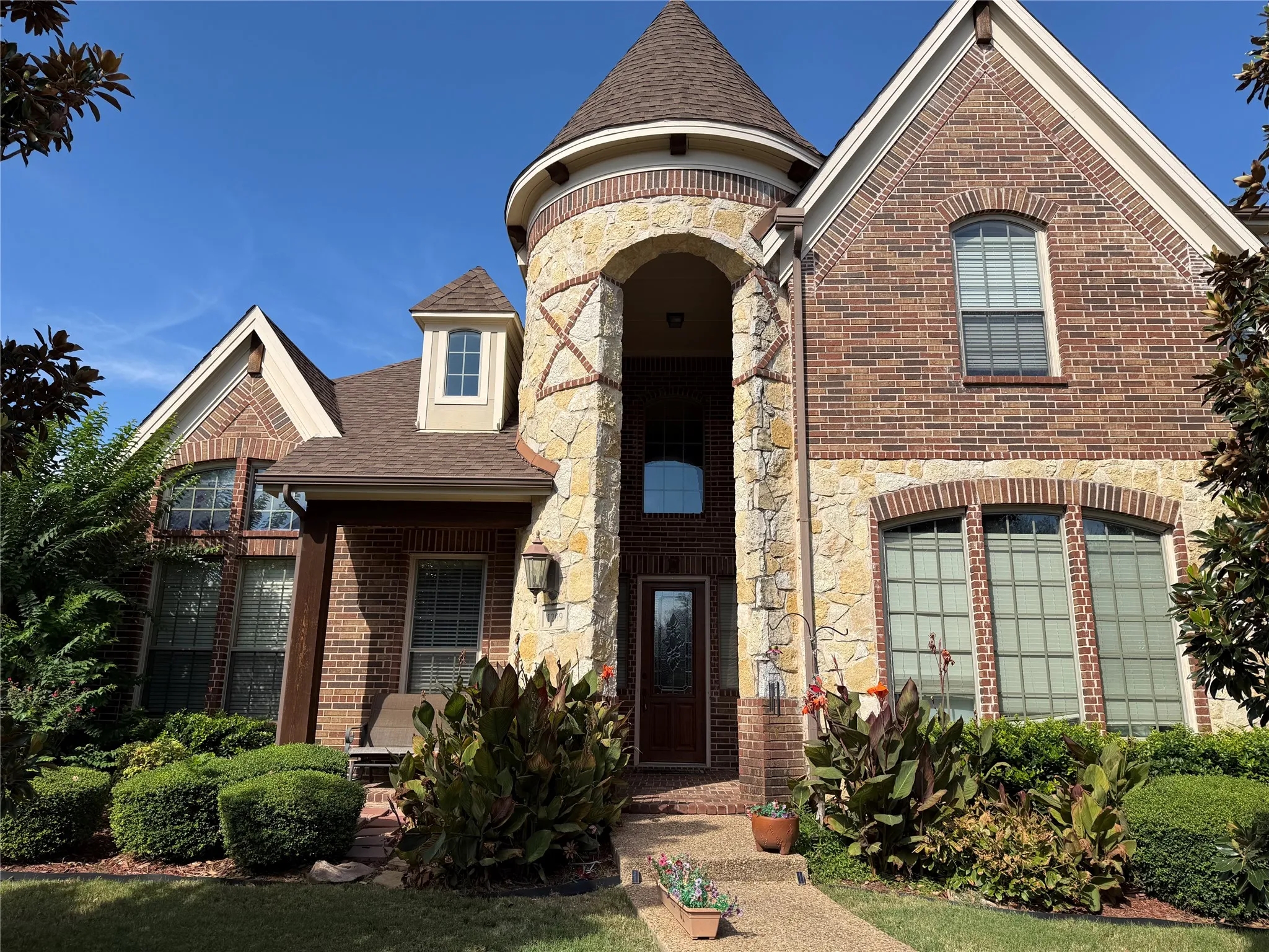 Single Family Residence For Rent