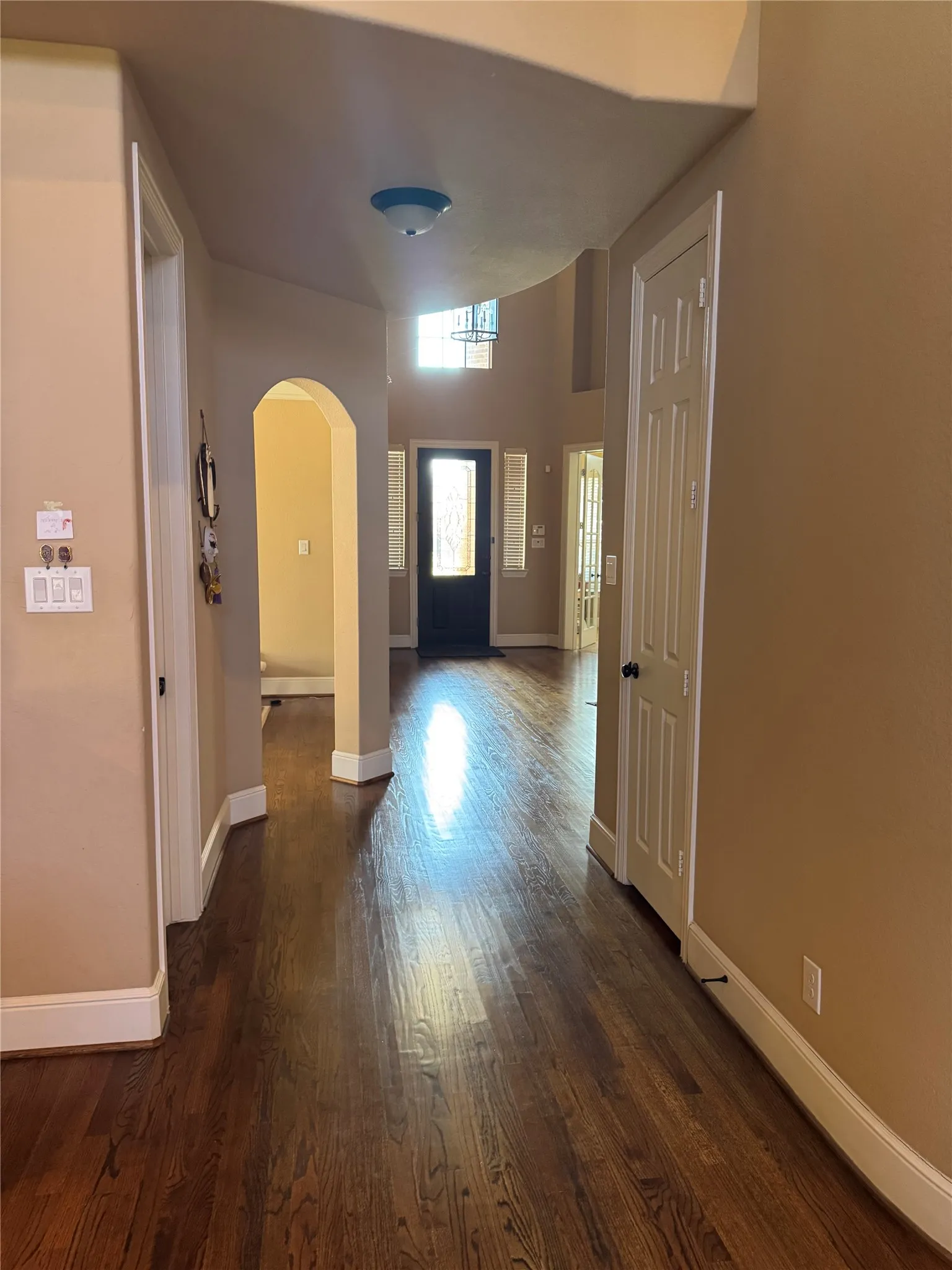 Single Family Residence For Rent in Collin County , 1209 Avondale Drive, Murphy, Texas 75094, 5 Bedroom, 5 Bathroom, 2 Garage spaces, 5,012 Sqft, built in 2009, mls#21394125, Real Estate Agent in Murphy, Homes For Rent in Collin county, Homes For Rent in Murphy, Realtor in Murphy Texas, Real Estate Brokerage Independent Realty Texas, Luminita Cordes Realtor