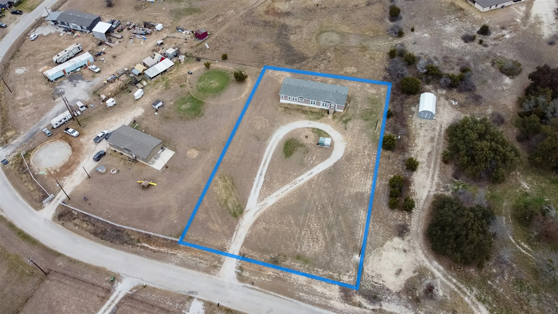 Manufactured Home For Sale in Parker County , 174 Denton Heights Lane, Weatherford, Texas 76085, 4 Bedroom, 3 Bathroom, Garage spaces, 2,432 Sqft, built in 1998, mls#21381381, Real Estate Agent in Weatherford, Homes For Sale in Parker county, Homes For Sale in Weatherford, Realtor in Weatherford Texas, Real Estate Brokerage Independent Realty Texas, Luminita Cordes Realtor