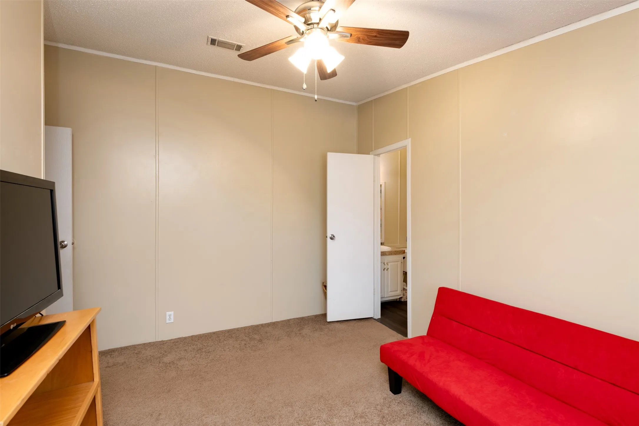 Manufactured Home For Sale in Parker County , 174 Denton Heights Lane, Weatherford, Texas 76085, 4 Bedroom, 3 Bathroom, Garage spaces, 2,432 Sqft, built in 1998, mls#21381381, Real Estate Agent in Weatherford, Homes For Sale in Parker county, Homes For Sale in Weatherford, Realtor in Weatherford Texas, Real Estate Brokerage Independent Realty Texas, Luminita Cordes Realtor