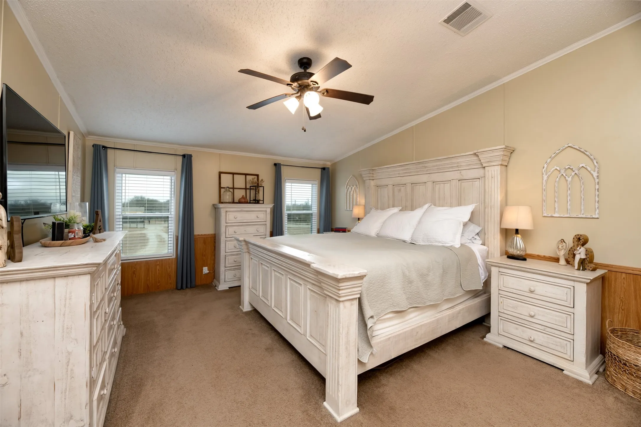 Manufactured Home For Sale in Parker County , 174 Denton Heights Lane, Weatherford, Texas 76085, 4 Bedroom, 3 Bathroom, Garage spaces, 2,432 Sqft, built in 1998, mls#21381381, Real Estate Agent in Weatherford, Homes For Sale in Parker county, Homes For Sale in Weatherford, Realtor in Weatherford Texas, Real Estate Brokerage Independent Realty Texas, Luminita Cordes Realtor