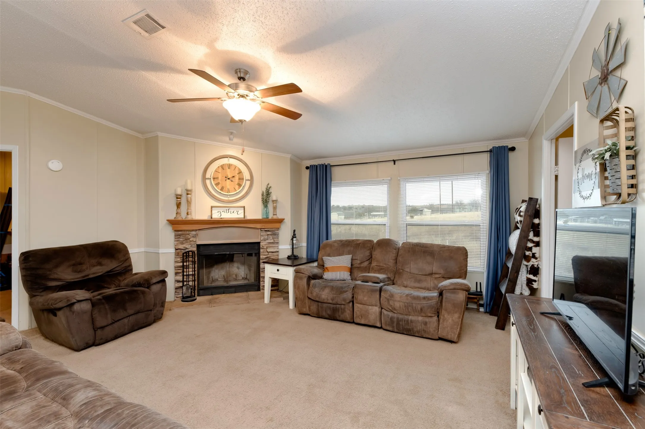 Manufactured Home For Sale in Parker County , 174 Denton Heights Lane, Weatherford, Texas 76085, 4 Bedroom, 3 Bathroom, Garage spaces, 2,432 Sqft, built in 1998, mls#21381381, Real Estate Agent in Weatherford, Homes For Sale in Parker county, Homes For Sale in Weatherford, Realtor in Weatherford Texas, Real Estate Brokerage Independent Realty Texas, Luminita Cordes Realtor