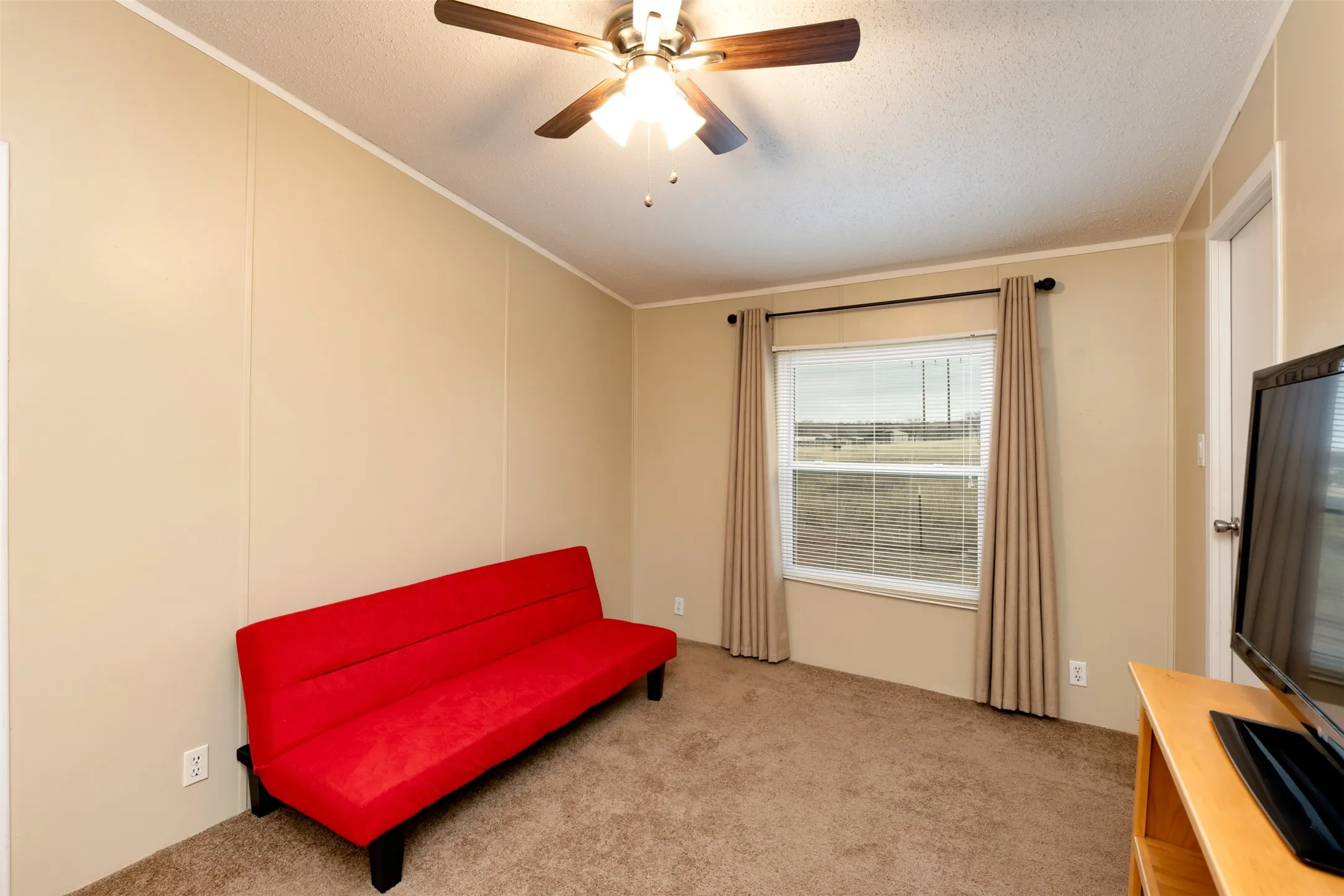 Manufactured Home For Sale in Parker County , 174 Denton Heights Lane, Weatherford, Texas 76085, 4 Bedroom, 3 Bathroom, Garage spaces, 2,432 Sqft, built in 1998, mls#21381381, Real Estate Agent in Weatherford, Homes For Sale in Parker county, Homes For Sale in Weatherford, Realtor in Weatherford Texas, Real Estate Brokerage Independent Realty Texas, Luminita Cordes Realtor