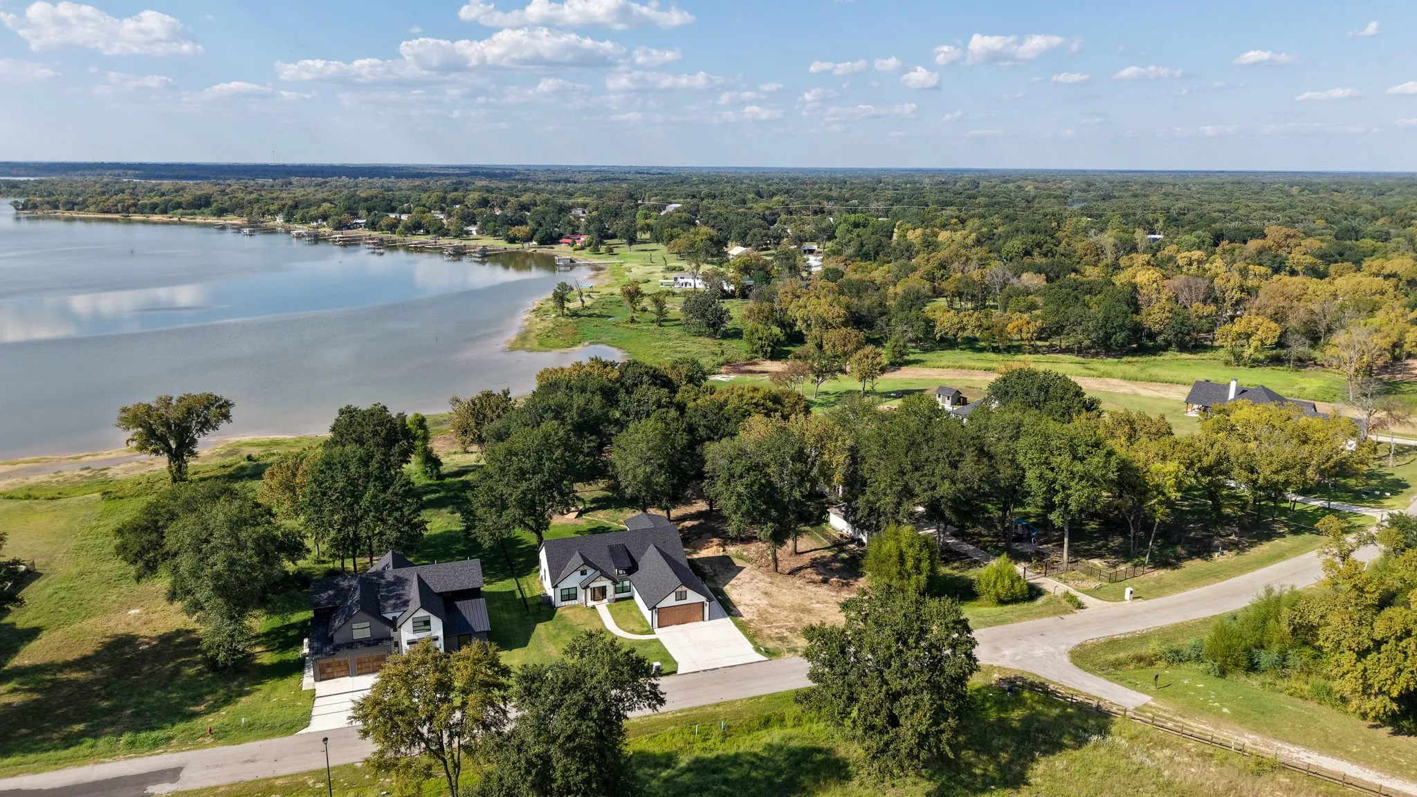 Unimproved Land For Sale in Kaufman County , 1520 Shoreline Drive, Mabank, Texas 75143, 0, 0, Garage spaces, 0 Sqft, built in 0, mls#21406991, Real Estate Agent in Mabank, Homes For Sale in Kaufman county, Homes For Sale in Mabank, Realtor in Mabank Texas, Real Estate Brokerage Independent Realty Texas, Luminita Cordes Realtor