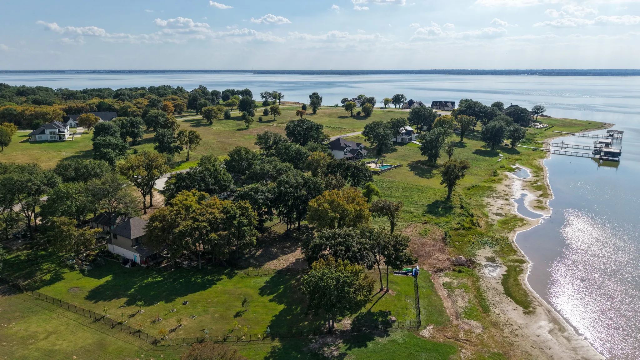 Unimproved Land For Sale in Kaufman County , 1520 Shoreline Drive, Mabank, Texas 75143, 0, 0, Garage spaces, 0 Sqft, built in 0, mls#21406991, Real Estate Agent in Mabank, Homes For Sale in Kaufman county, Homes For Sale in Mabank, Realtor in Mabank Texas, Real Estate Brokerage Independent Realty Texas, Luminita Cordes Realtor