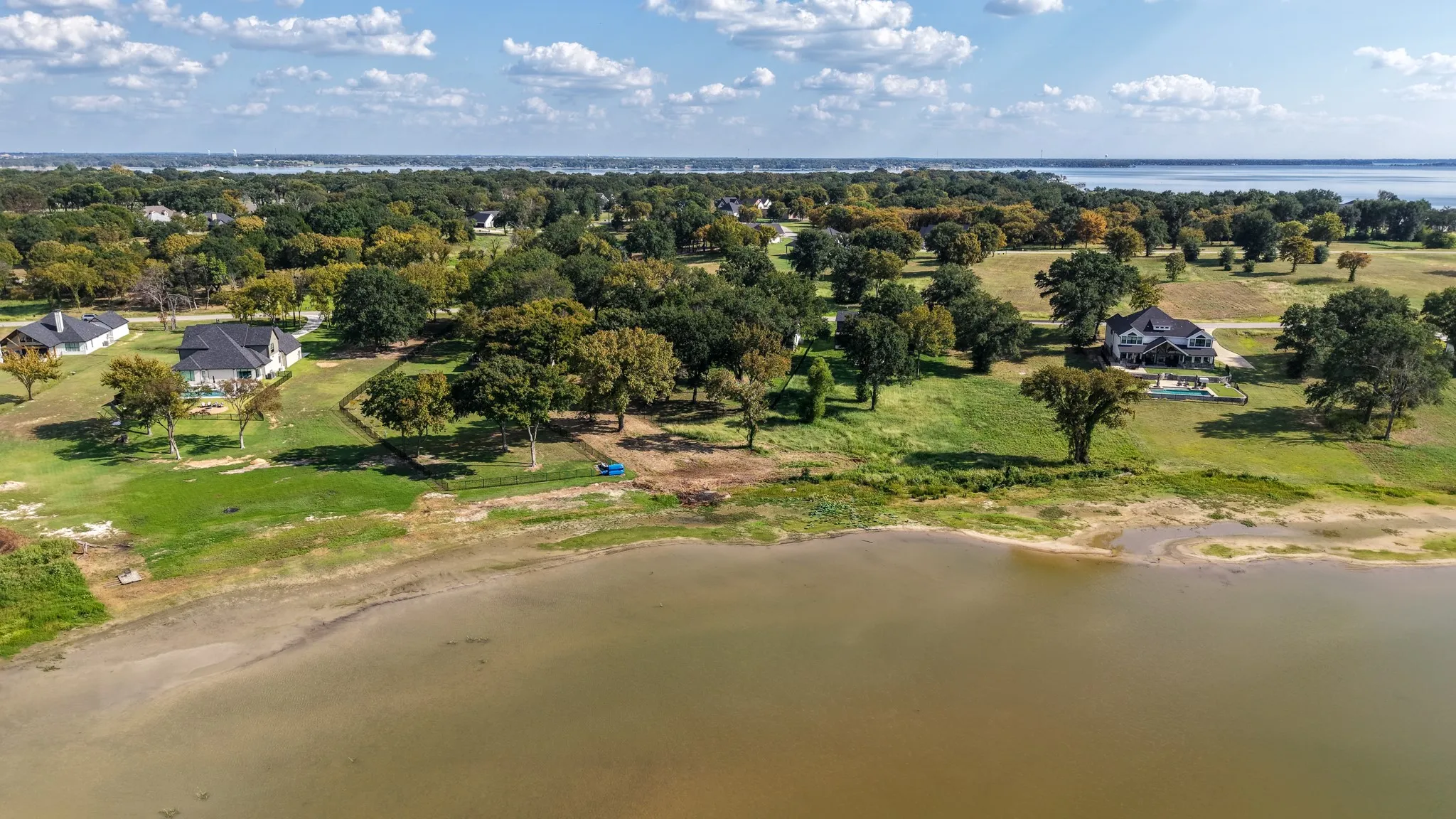Unimproved Land For Sale in Kaufman County , 1520 Shoreline Drive, Mabank, Texas 75143, 0, 0, Garage spaces, 0 Sqft, built in 0, mls#21406991, Real Estate Agent in Mabank, Homes For Sale in Kaufman county, Homes For Sale in Mabank, Realtor in Mabank Texas, Real Estate Brokerage Independent Realty Texas, Luminita Cordes Realtor